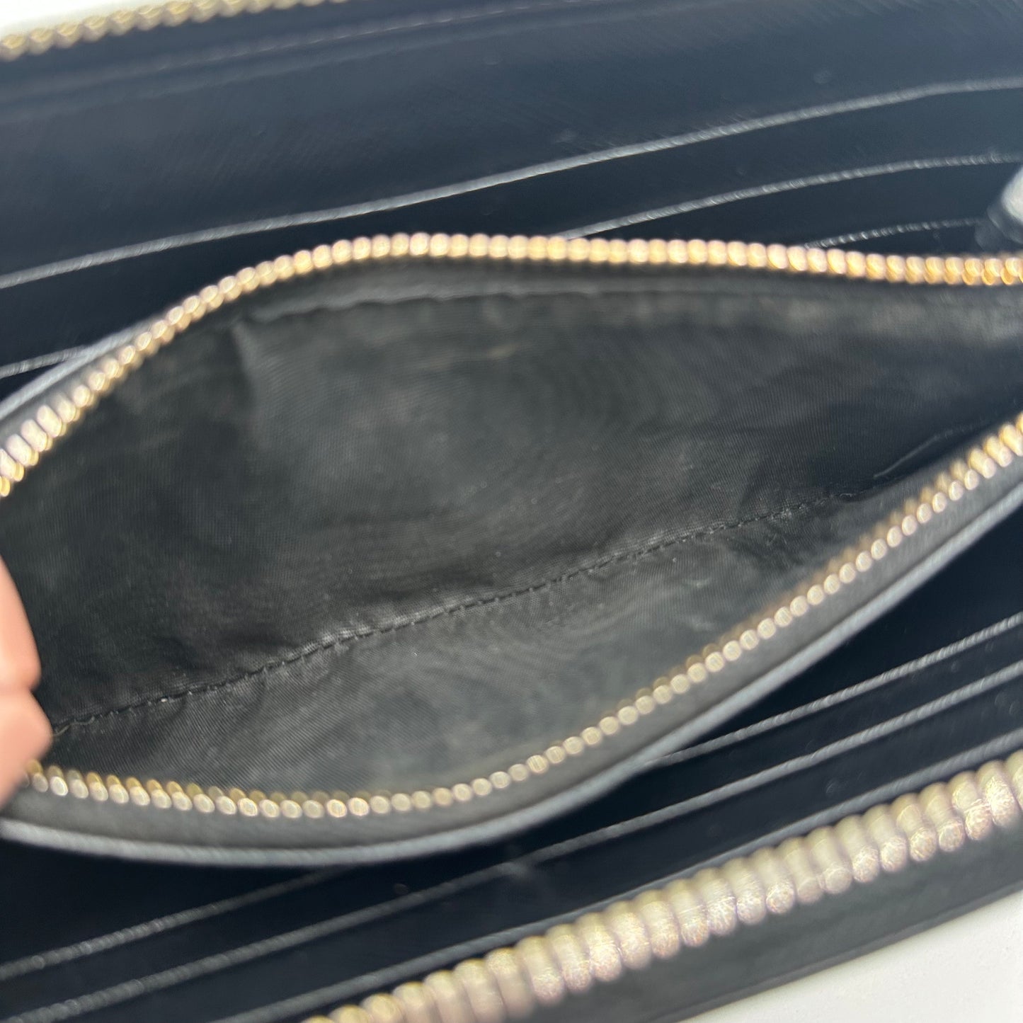 Authentic PRADA Saffiano Triangle Full Zip Wallet