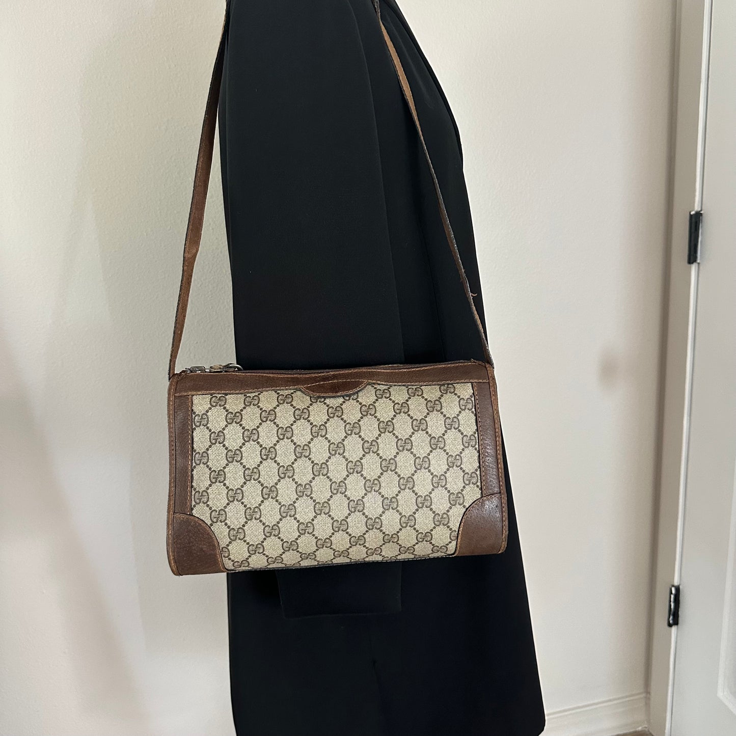 Authentic GUCCI Canvas Vintage Crossbody