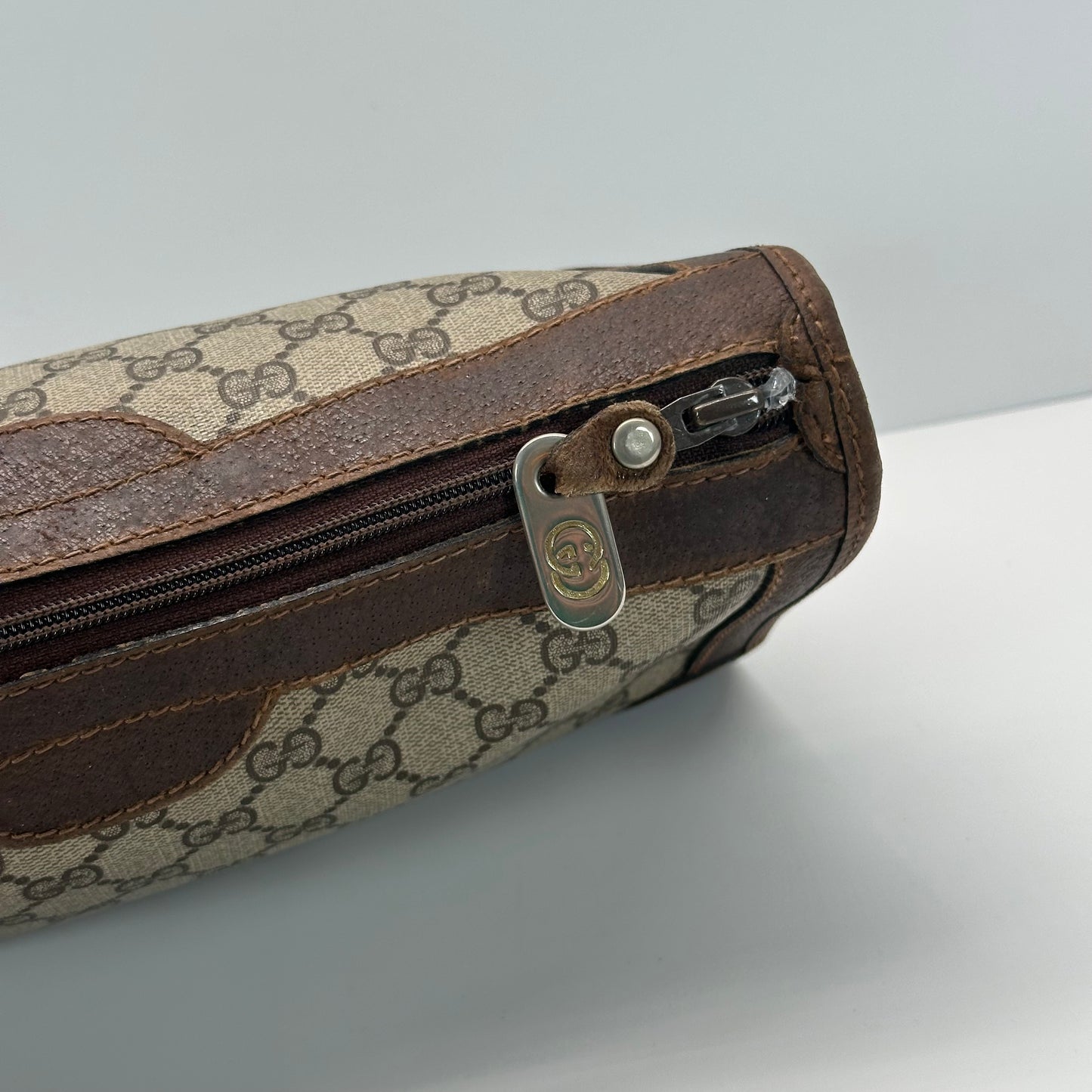 Authentic GUCCI Canvas Vintage Crossbody