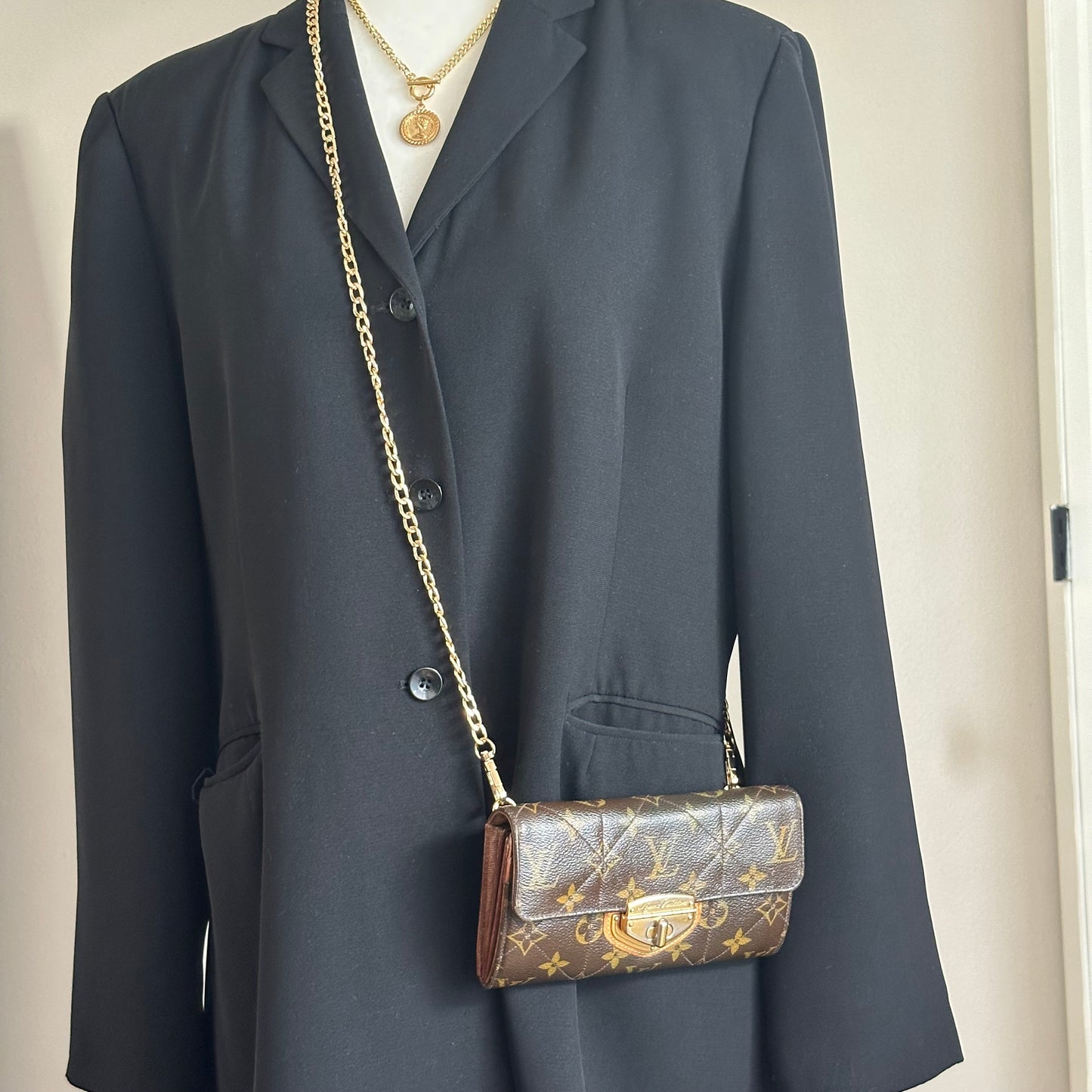 Authentic Louis Vuitton Monogram Étoile Wallet Crossbody