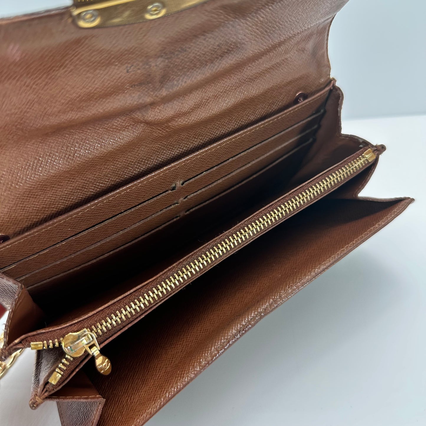 Authentic Louis Vuitton Monogram Étoile Wallet Crossbody