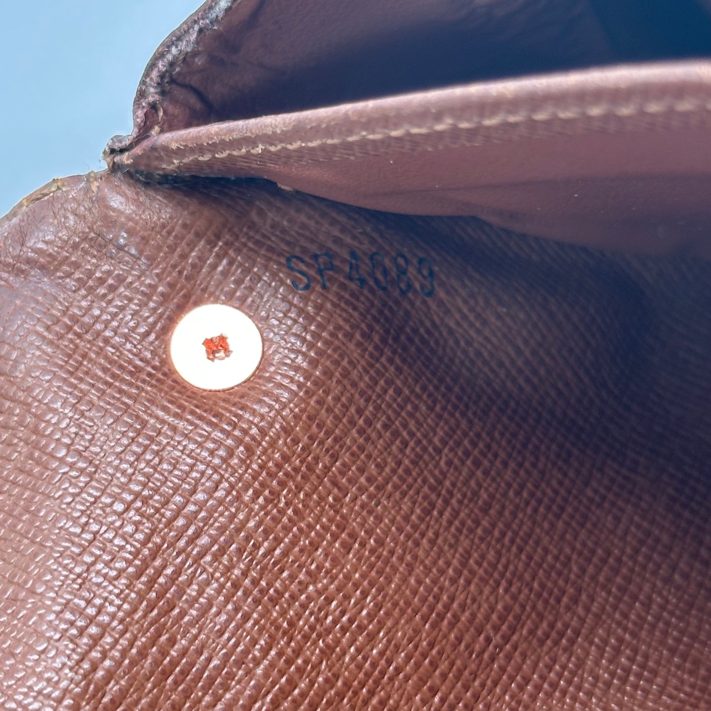 Authentic Louis Vuitton Monogram Étoile Wallet Crossbody