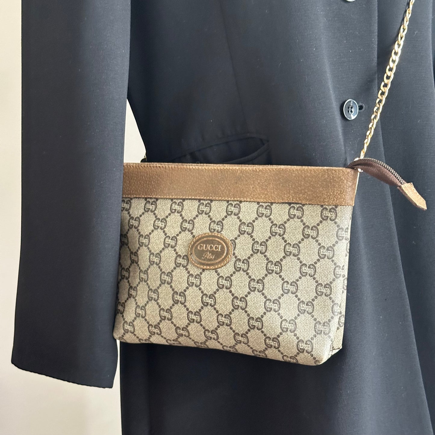 Authentic GUCCI Canvas Wristlet Clutch Crossbody