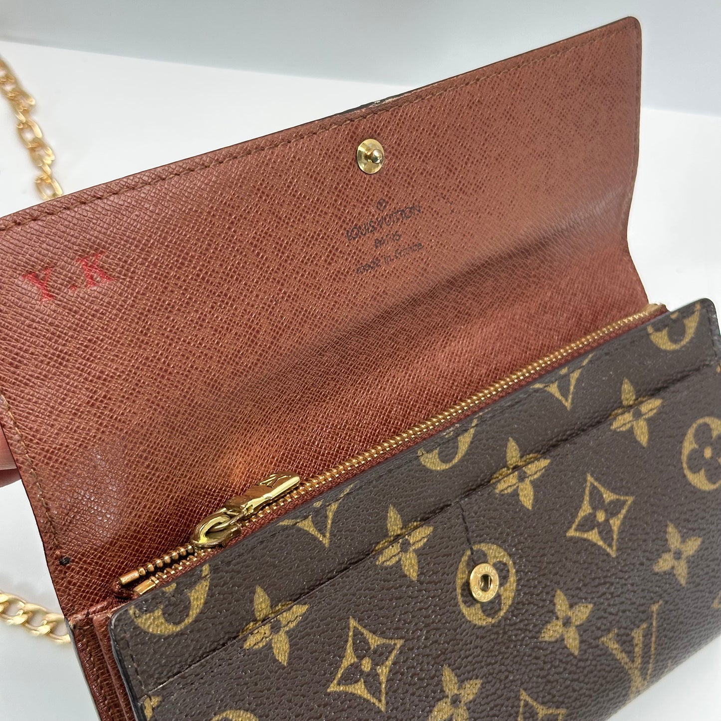 Authentic Louis Vuitton 2005 Monogram Sarah Wallet Crossbody