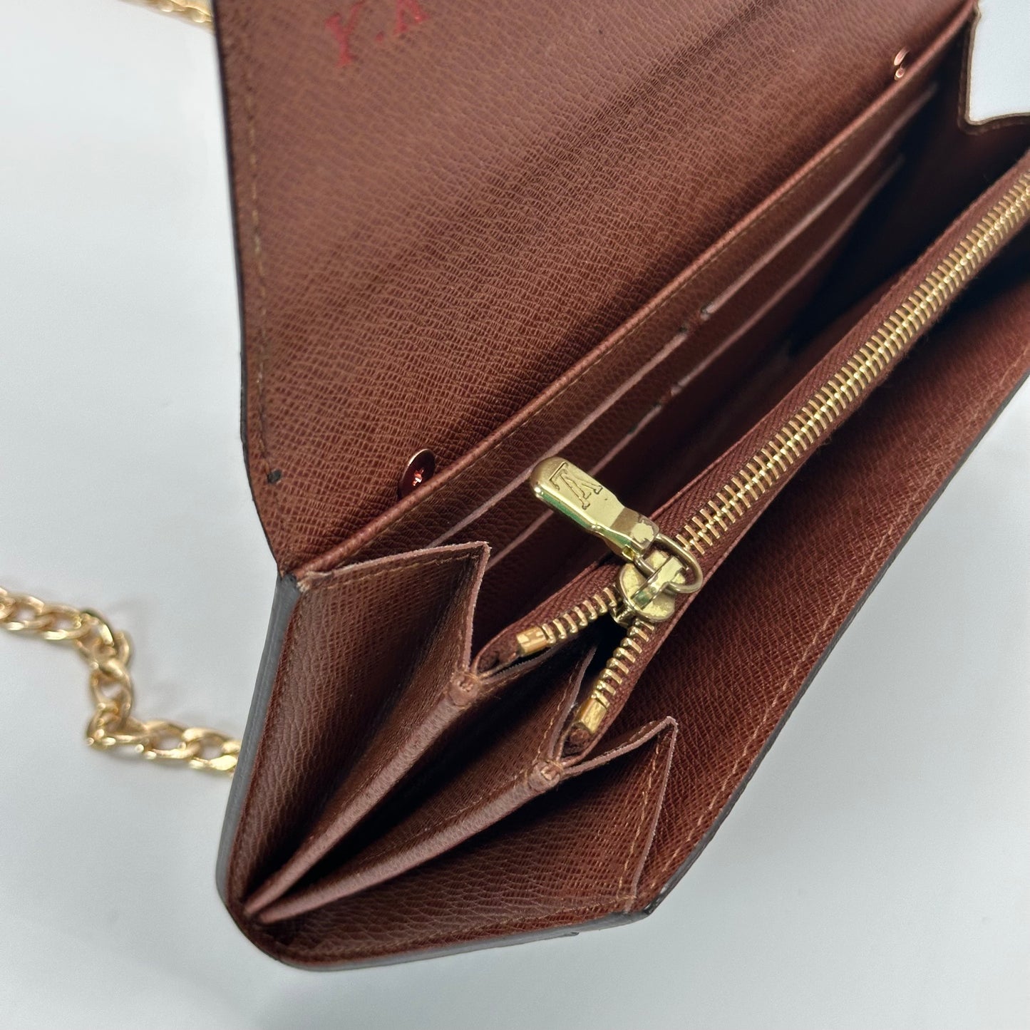 Authentic Louis Vuitton 2005 Monogram Sarah Wallet Crossbody