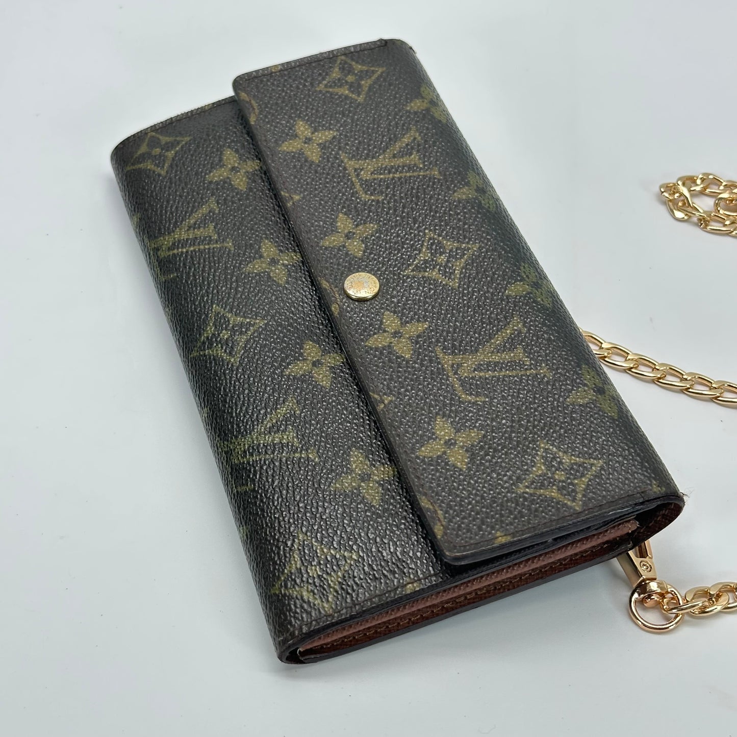 Authentic Louis Vuitton 2009 Monogram Sarah Wallet Crossbody