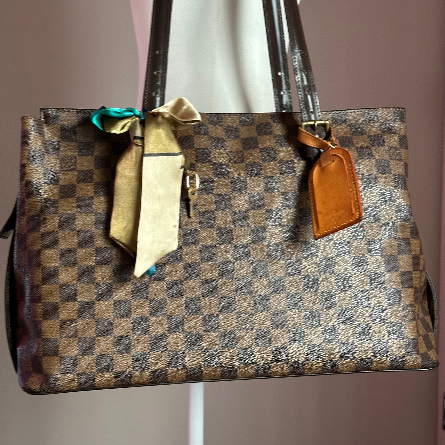 Authentic Louis Vuitton 2009 Damier Ebene Chelsea Tote