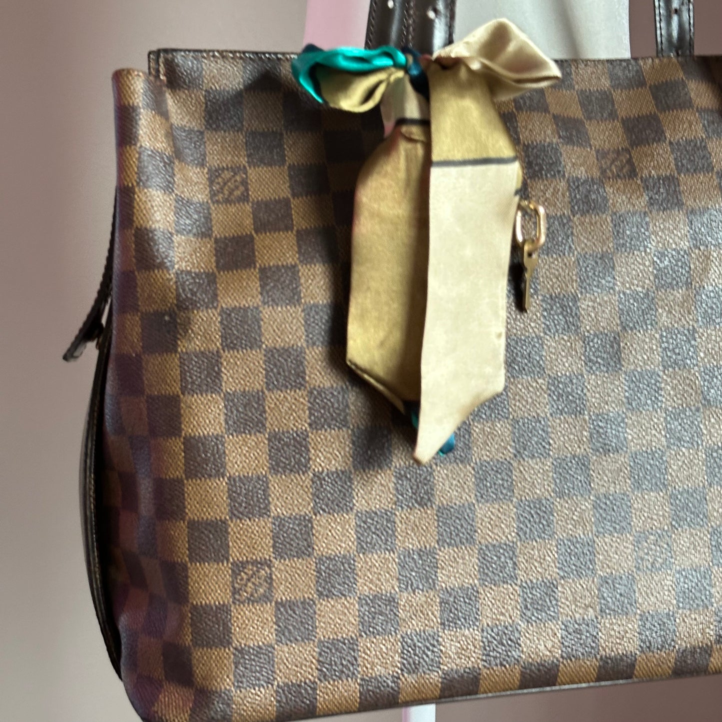 Authentic Louis Vuitton 2009 Damier Ebene Chelsea Tote