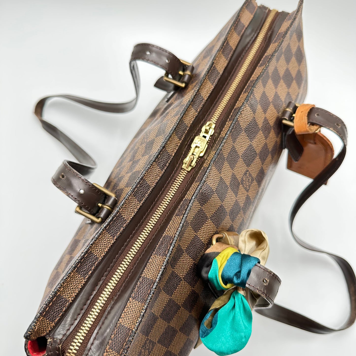 Authentic Louis Vuitton 2009 Damier Ebene Chelsea Tote