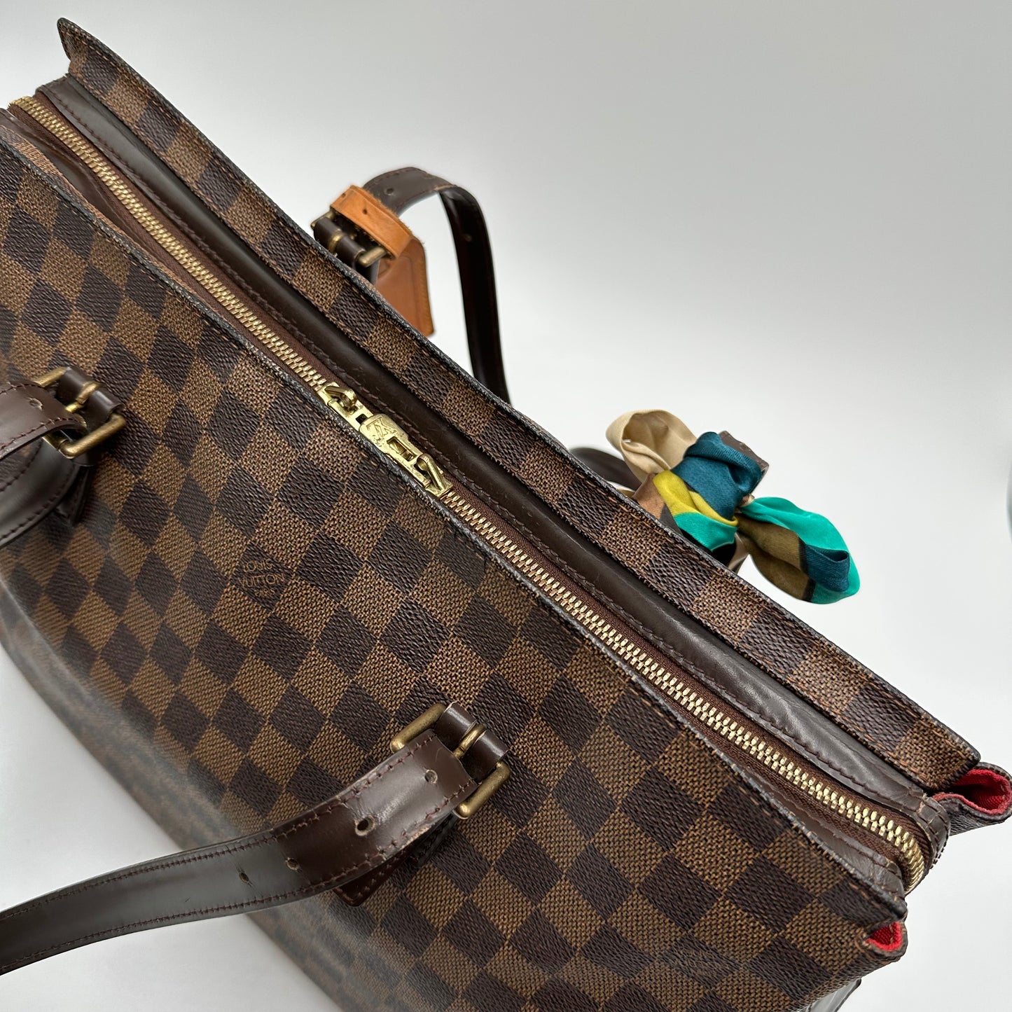 Authentic Louis Vuitton 2009 Damier Ebene Chelsea Tote