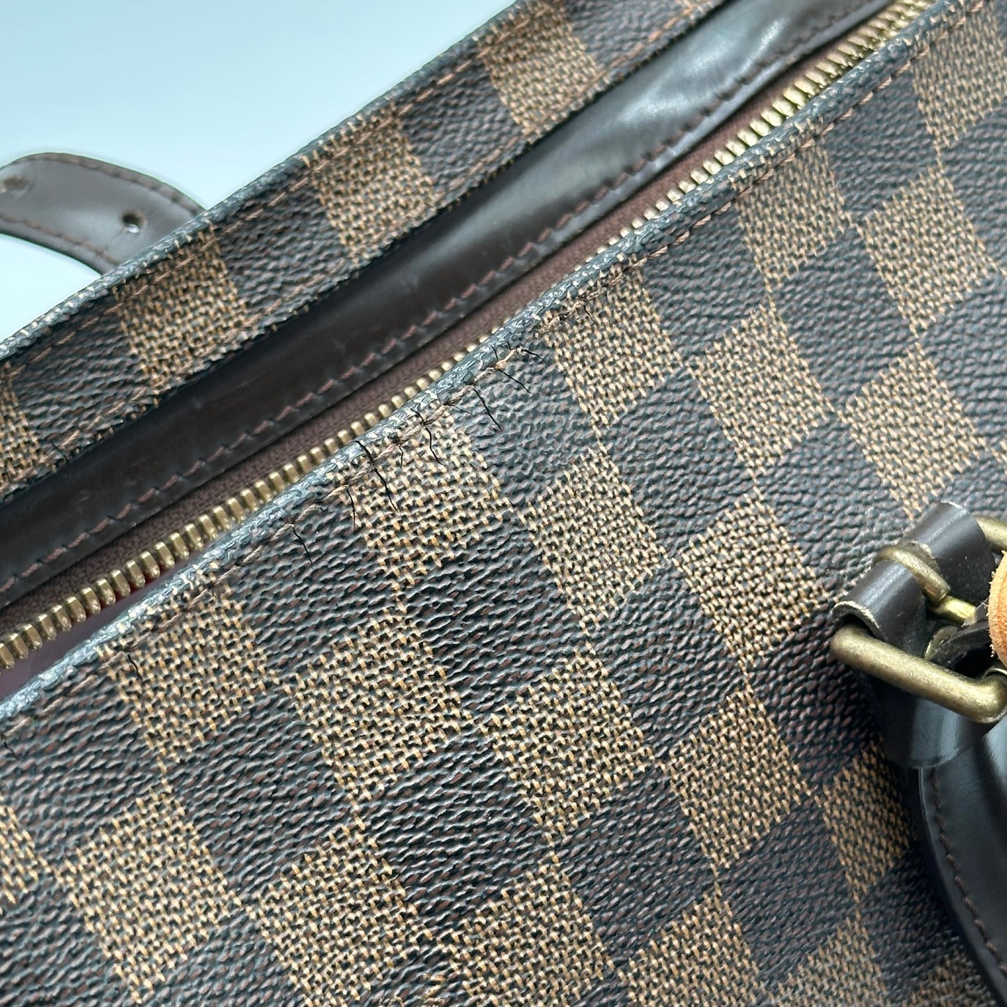 Authentic Louis Vuitton 2009 Damier Ebene Chelsea Tote