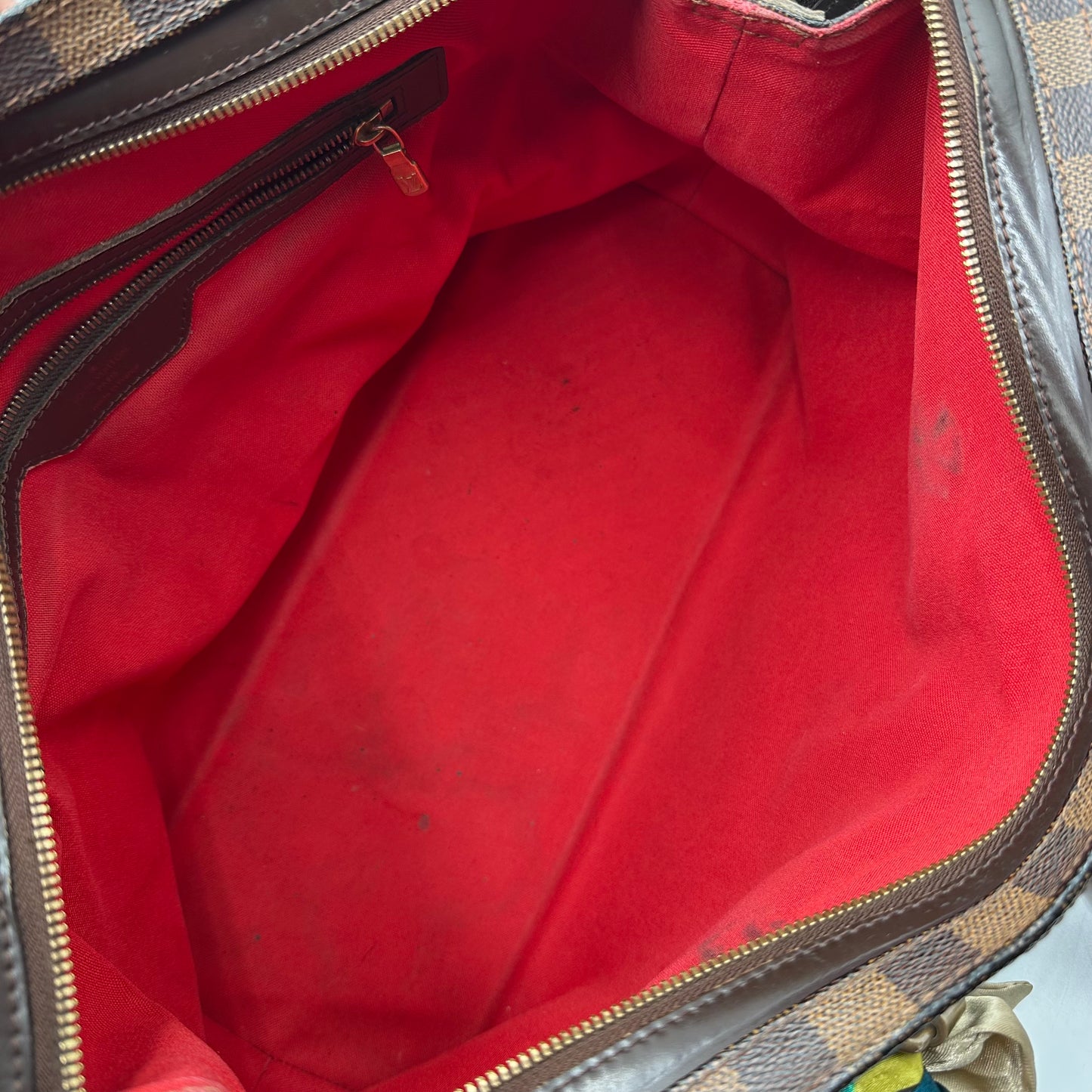 Authentic Louis Vuitton 2009 Damier Ebene Chelsea Tote