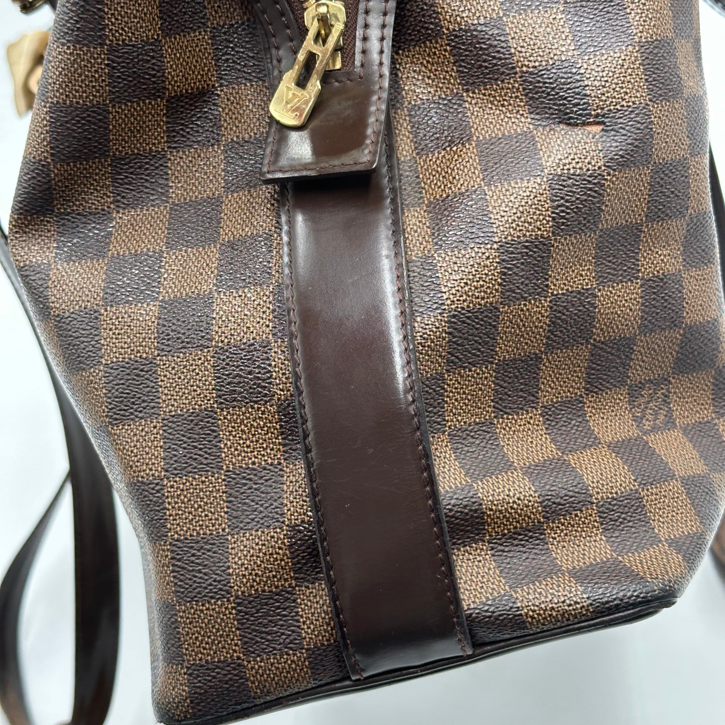 Authentic Louis Vuitton 2009 Damier Ebene Chelsea Tote