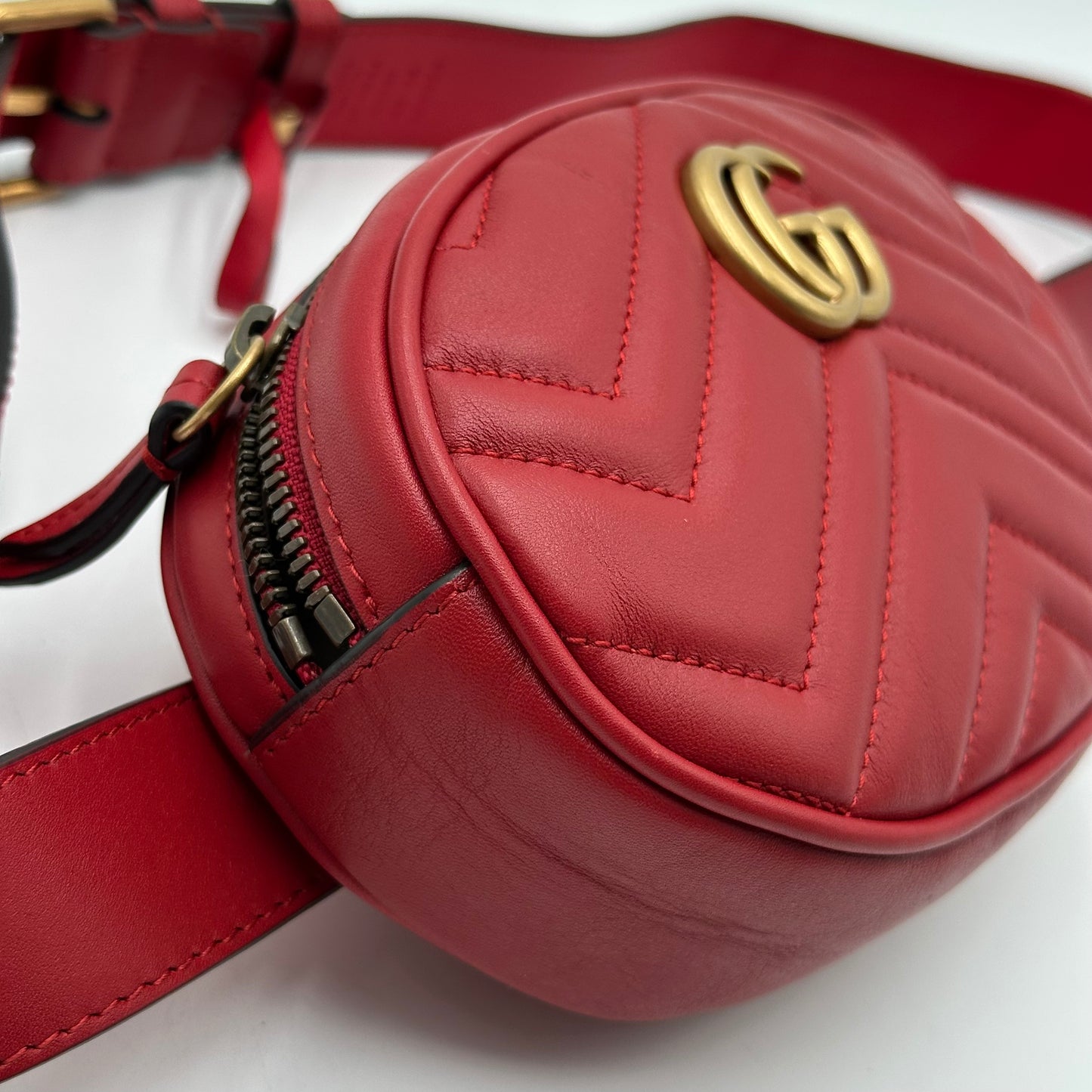 Authentic GUCCI Red GG Marmont Belt Bag
