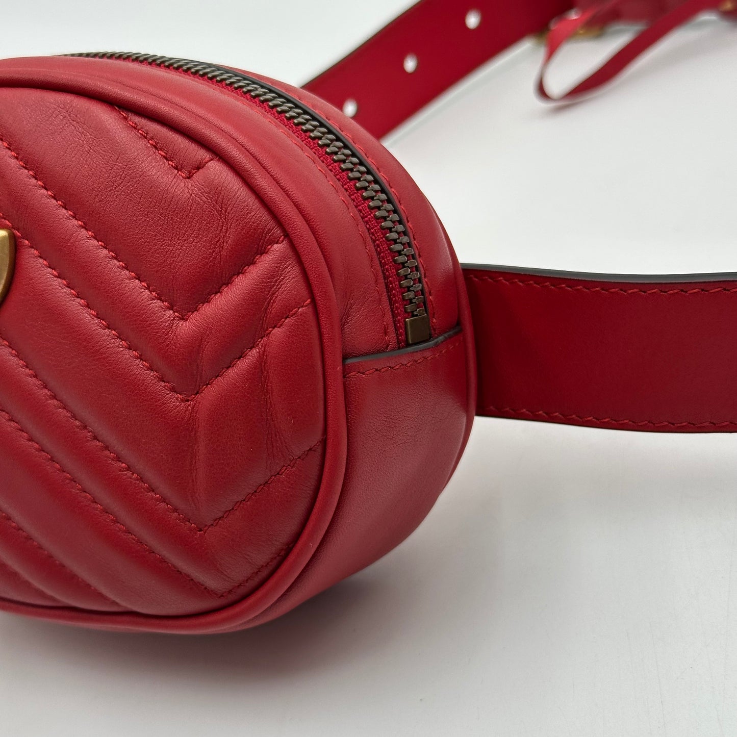 Authentic GUCCI Red GG Marmont Belt Bag