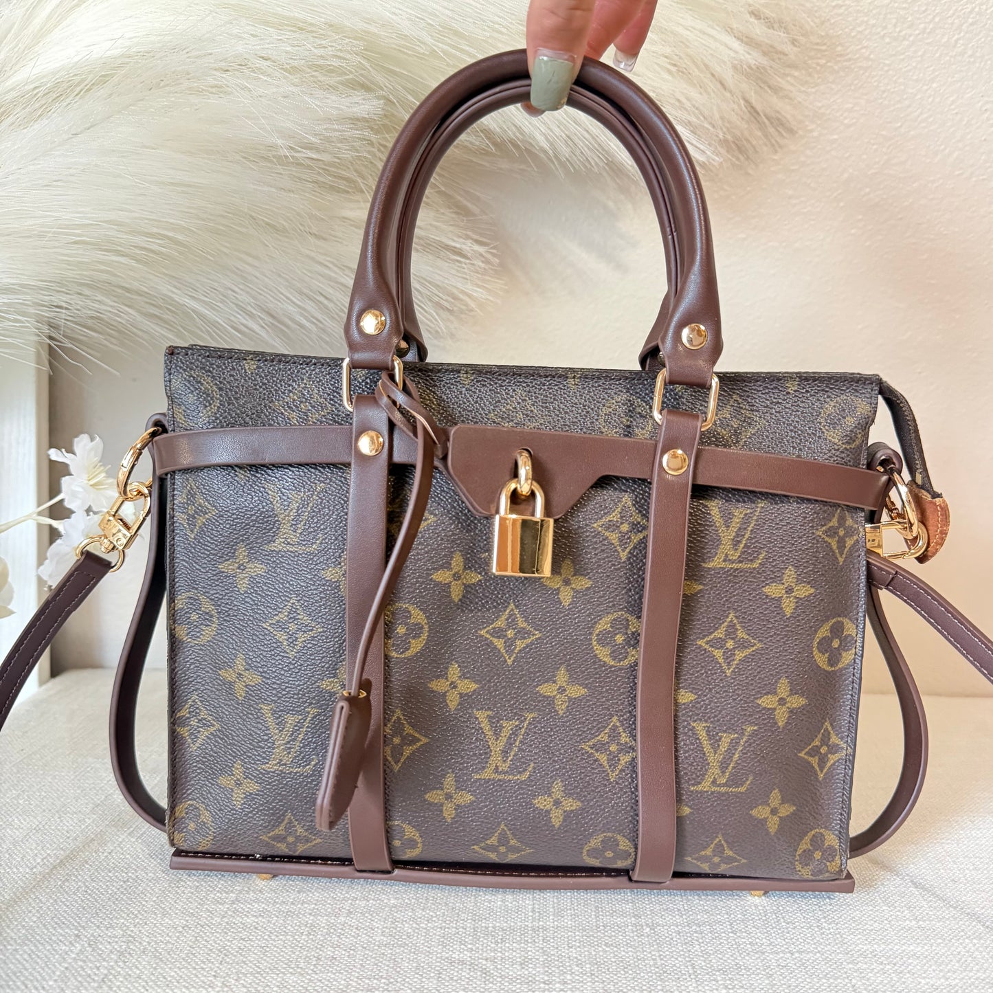 Authentic Louis Vuitton Monogram Toiletry 26 Crossbody