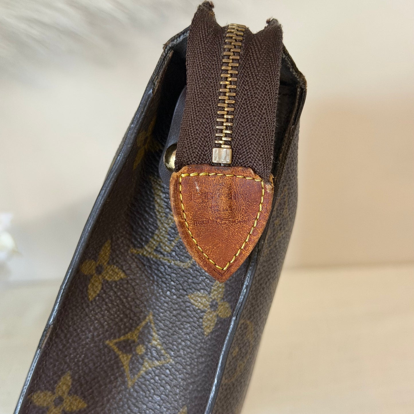 Authentic Louis Vuitton Monogram Toiletry 26 Crossbody