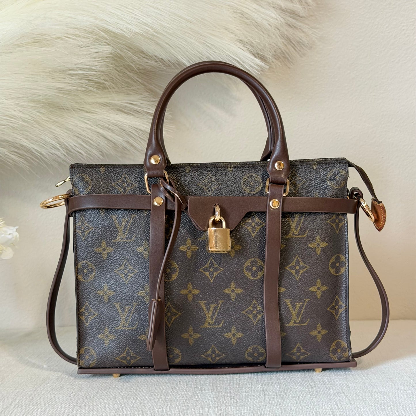 Authentic Louis Vuitton Monogram Toiletry 26 Crossbody