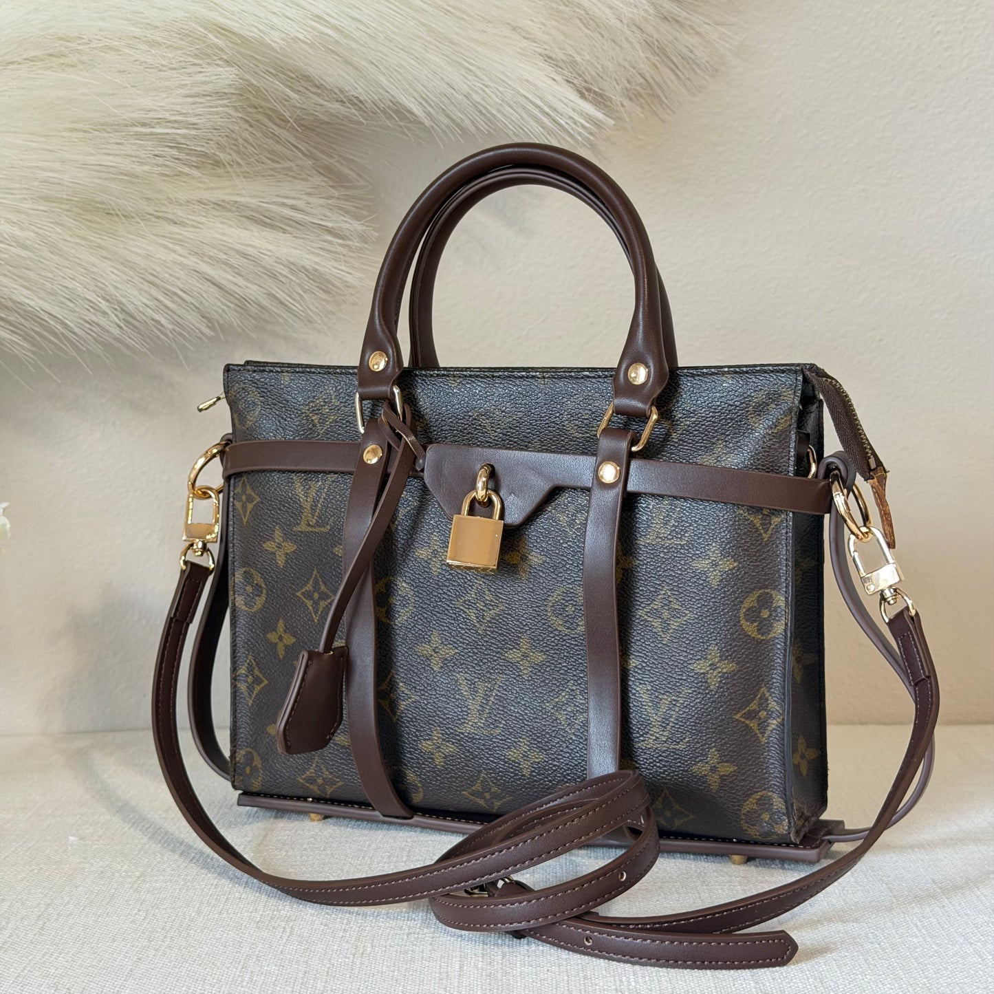Authentic Louis Vuitton Monogram Toiletry 26 Crossbody