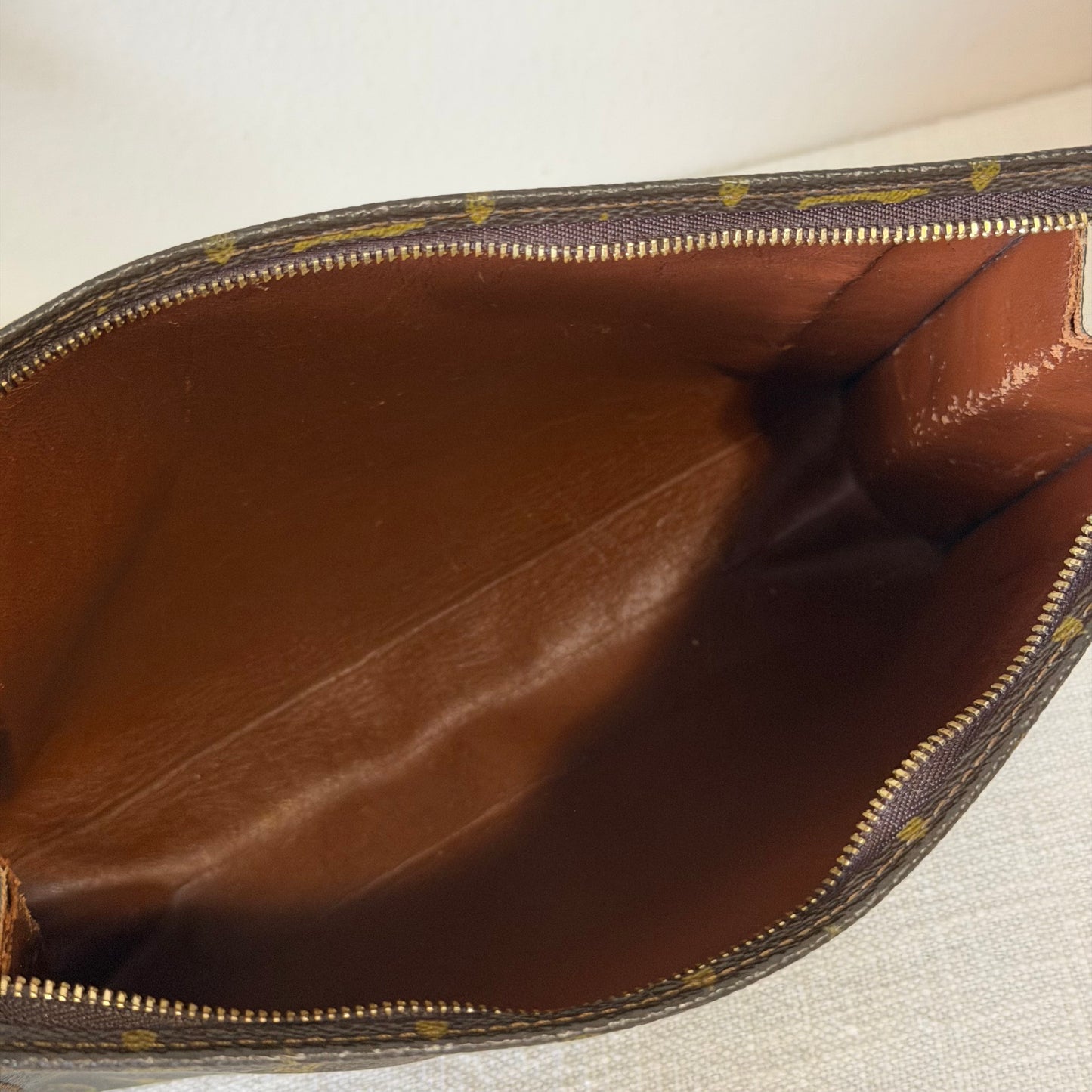 Authentic Louis Vuitton Monogram Toiletry 26 Crossbody