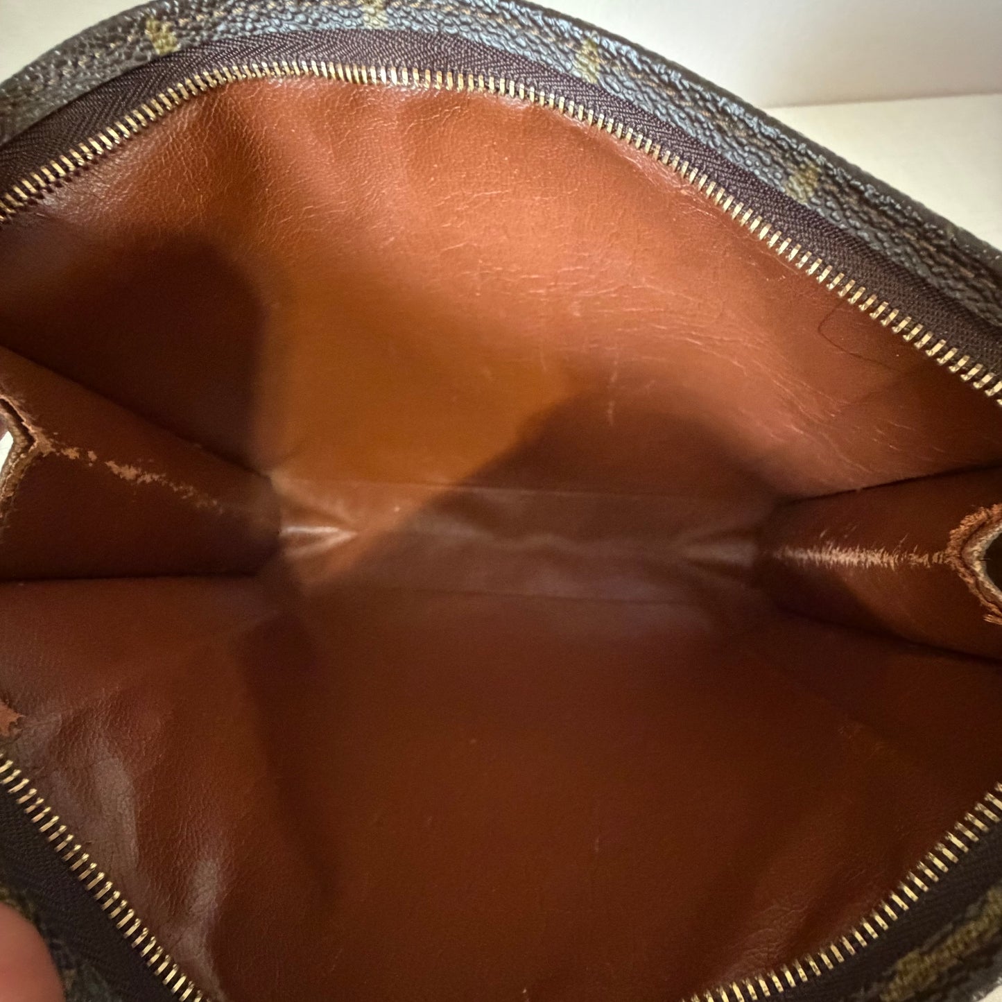Authentic Louis Vuitton Monogram Toiletry 26 Crossbody