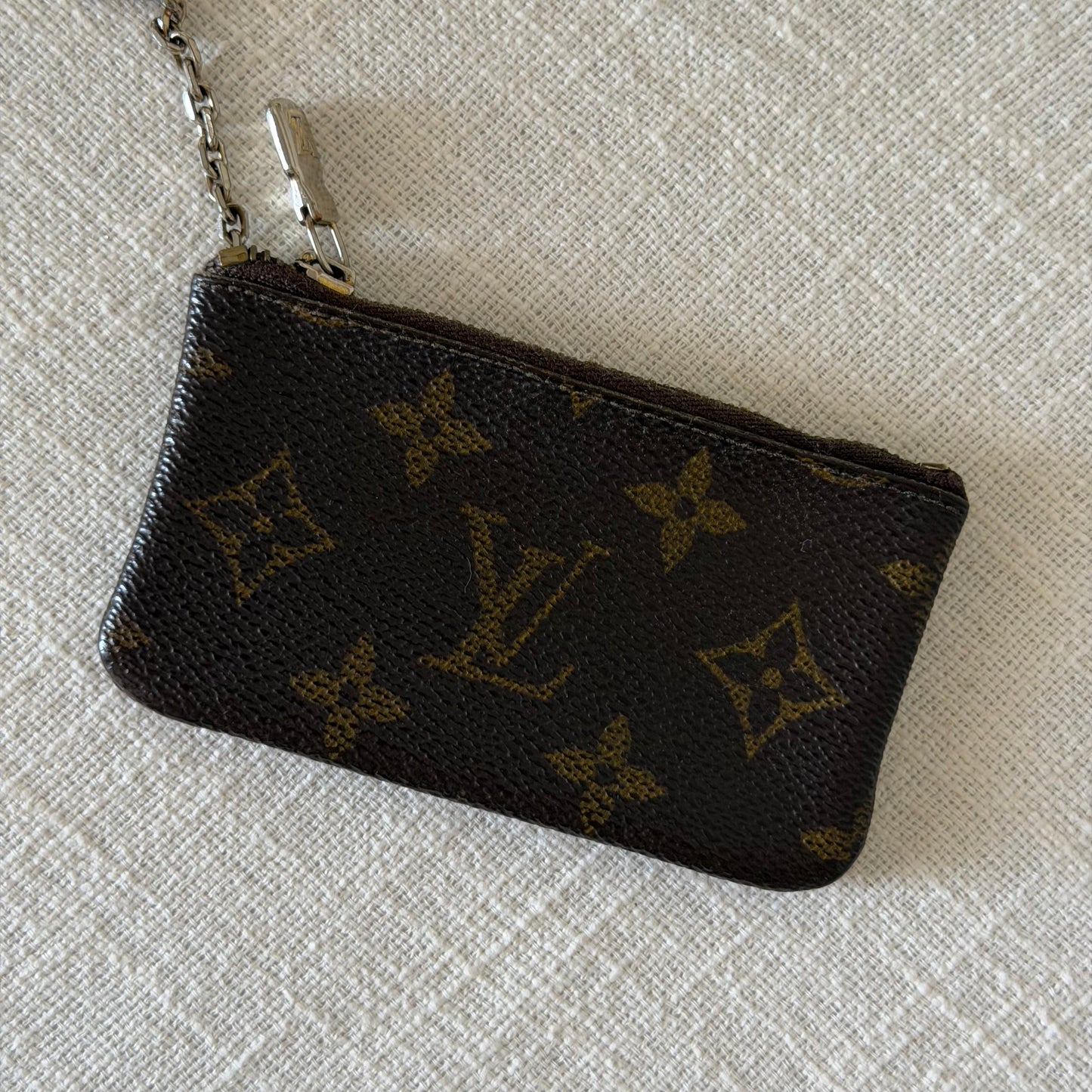 Authentic Louis Vuitton Monogram Key Cles