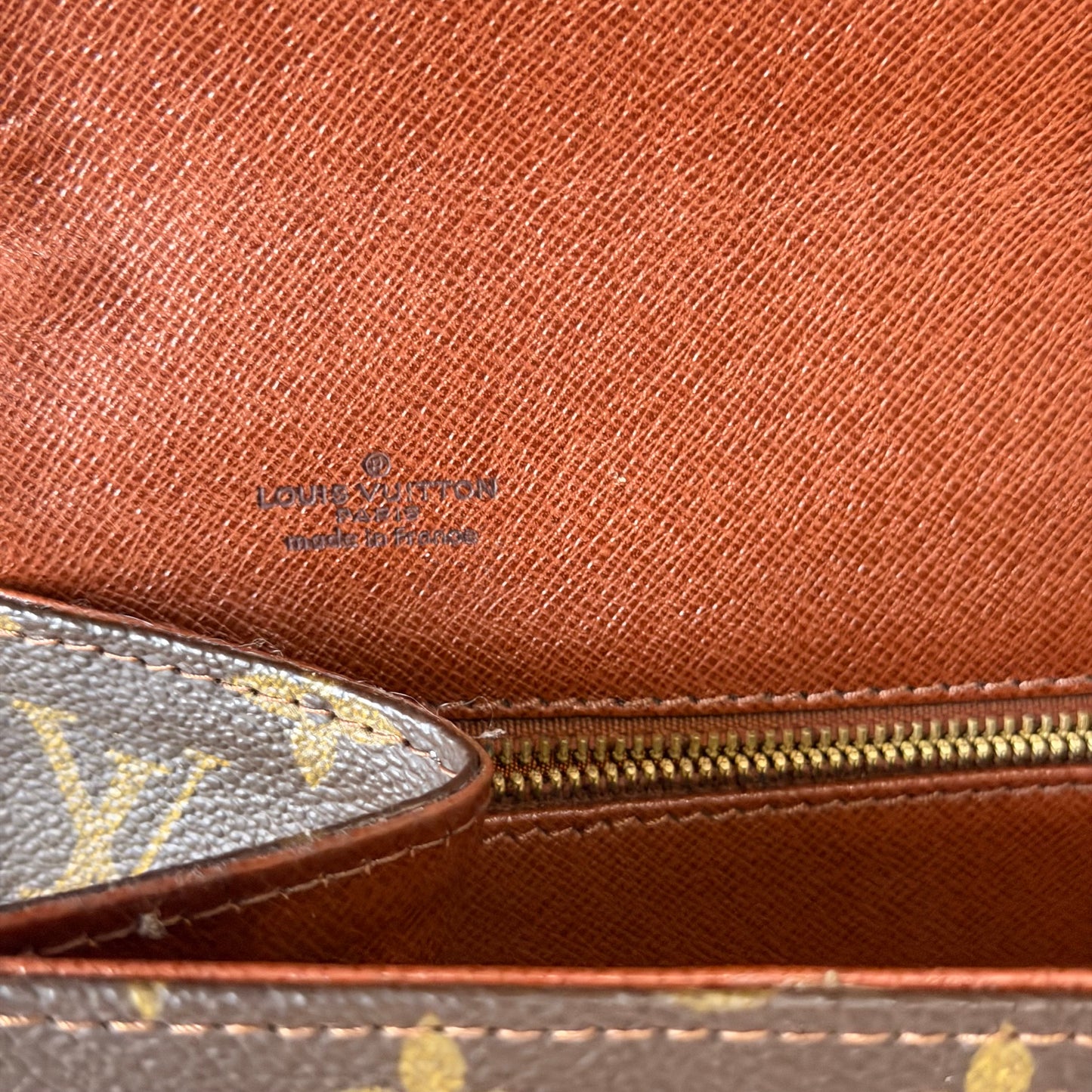 Authentic Louis Vuitton 1985 Monogram Pochette Dame Crossbody