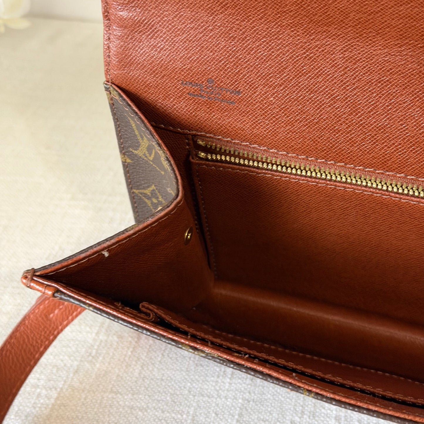 Authentic Louis Vuitton 1985 Monogram Pochette Dame Crossbody
