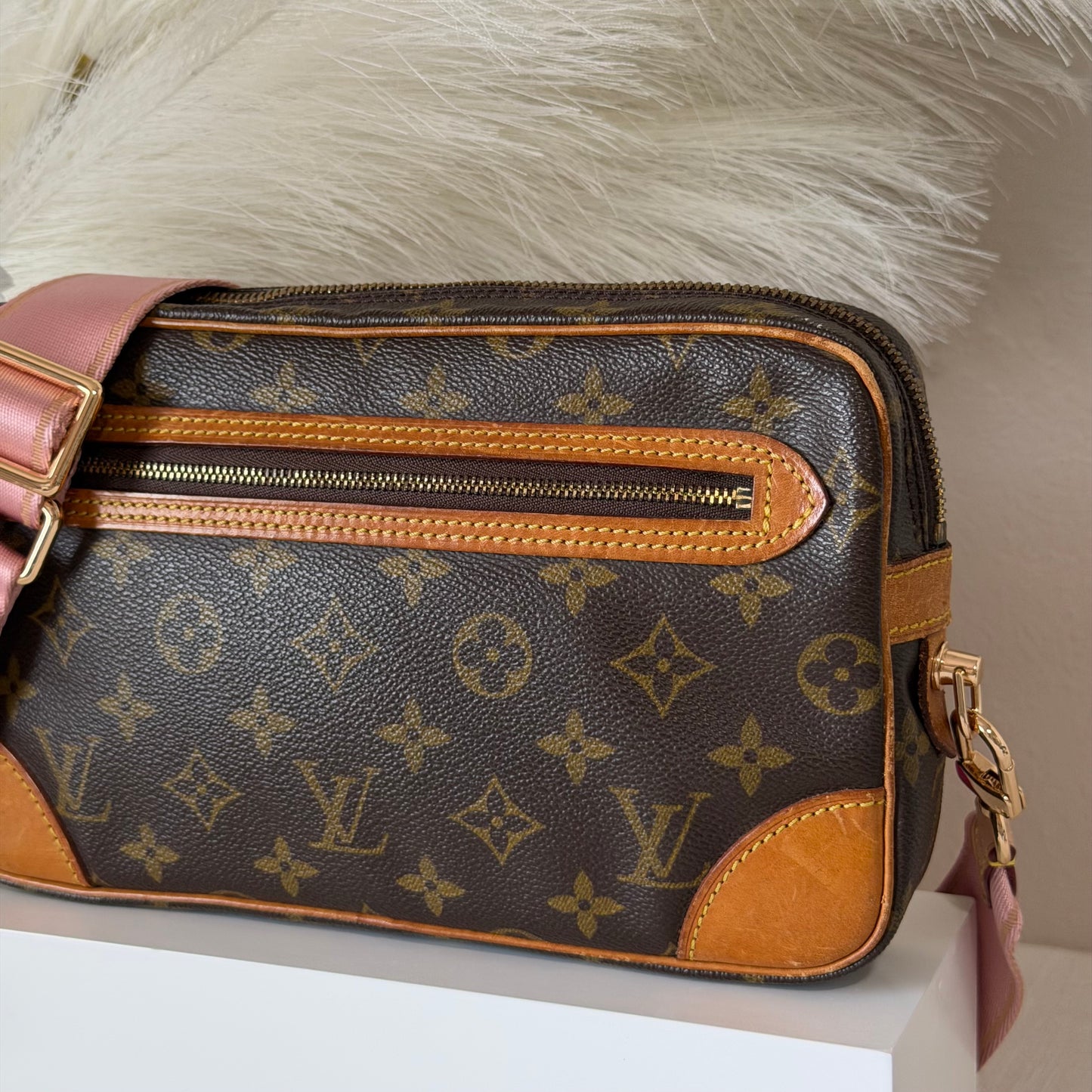 Authentic Louis Vuitton 1989 Monogram Marly Dragonne Crossbody
