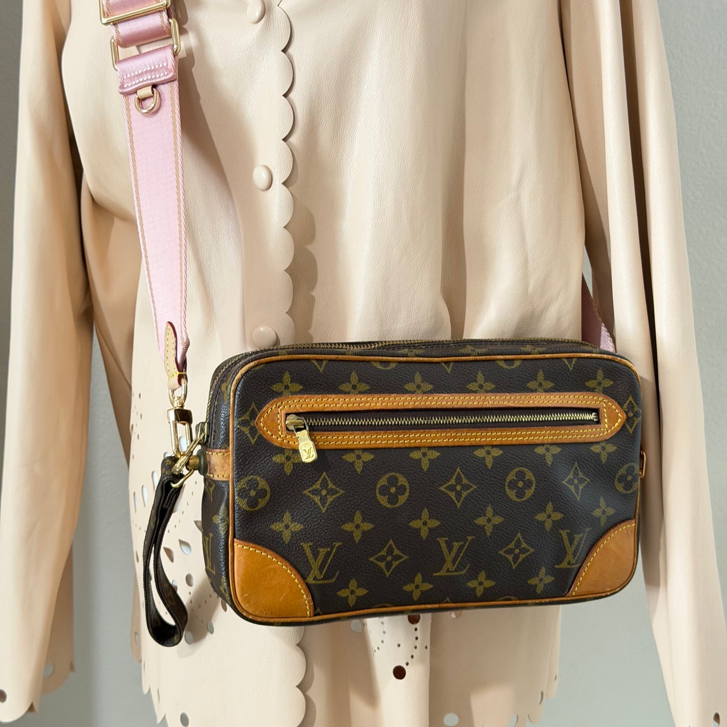 Authentic Louis Vuitton 1989 Monogram Marly Dragonne Crossbody