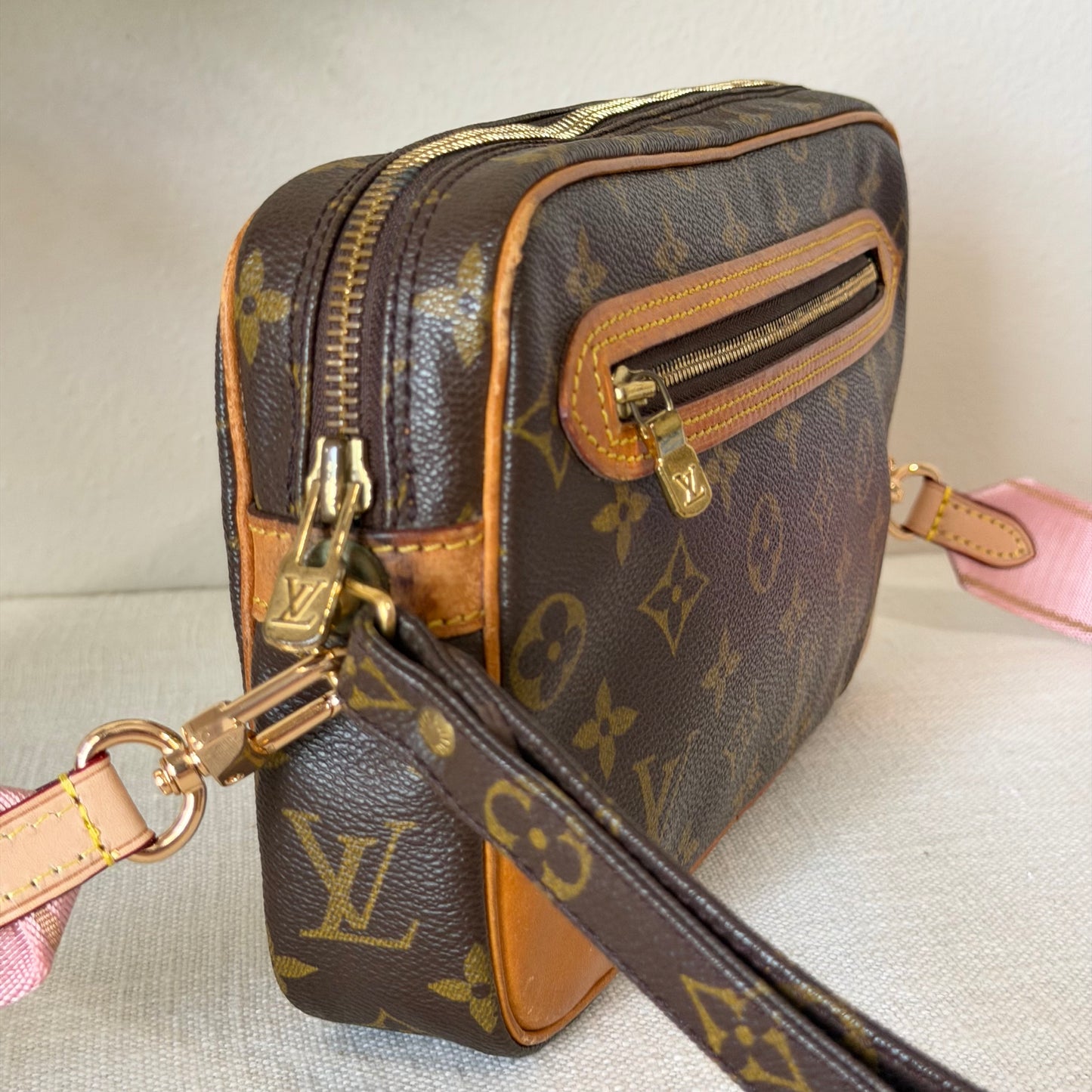 Authentic Louis Vuitton 1989 Monogram Marly Dragonne Crossbody