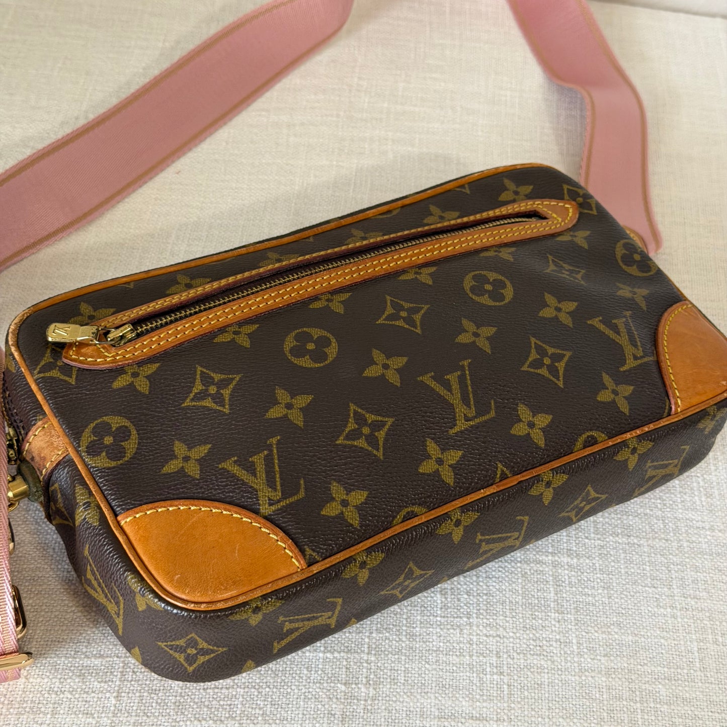 Authentic Louis Vuitton 1989 Monogram Marly Dragonne Crossbody