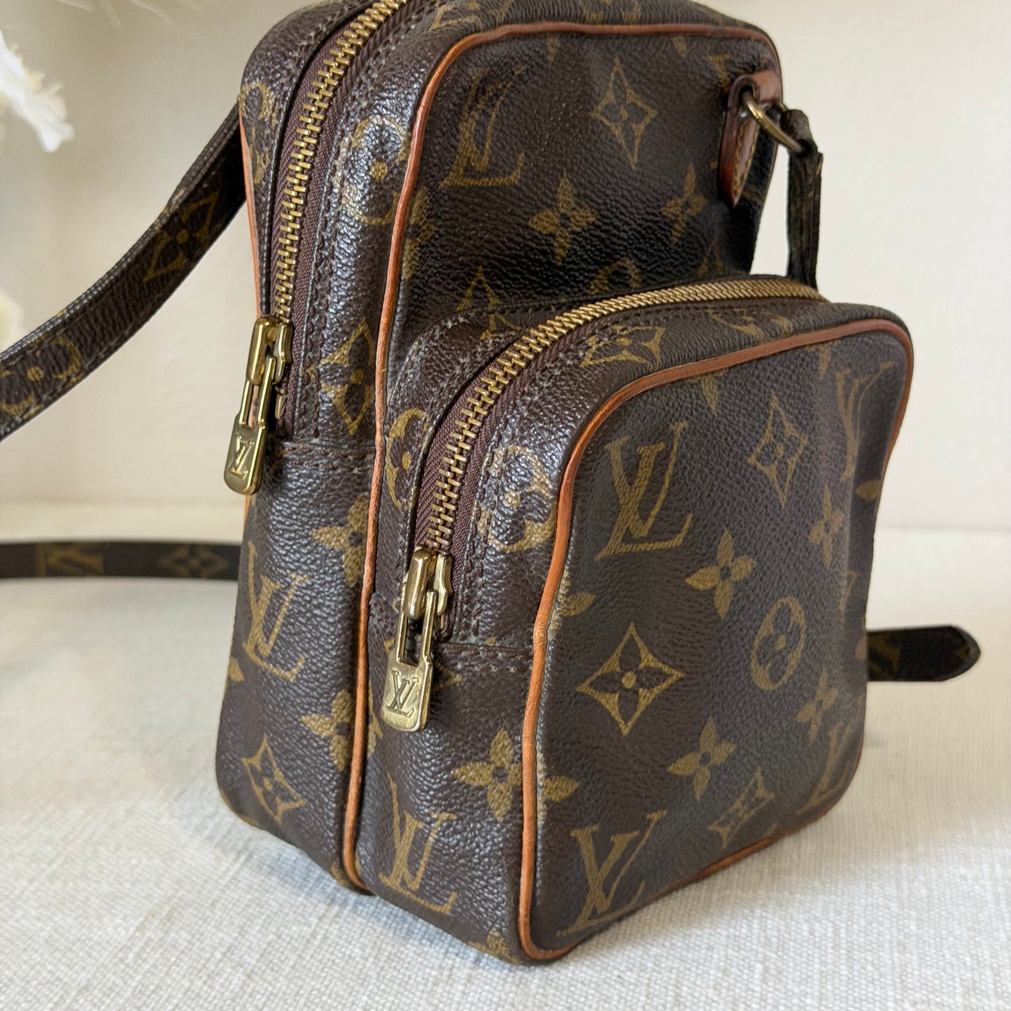 Authentic Louis Vuitton 1987 Monogram Amazone PM Crossbody