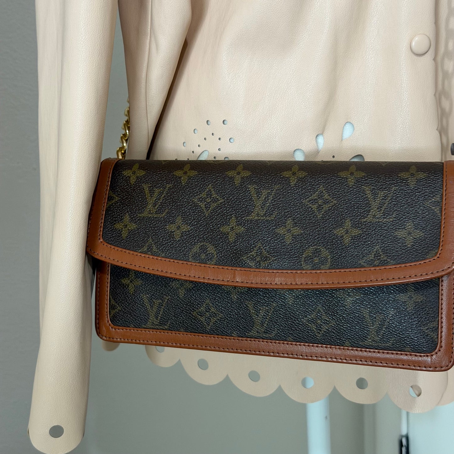 Authentic Louis Vuitton 1982 Monogram Pochette Dame Crossbody