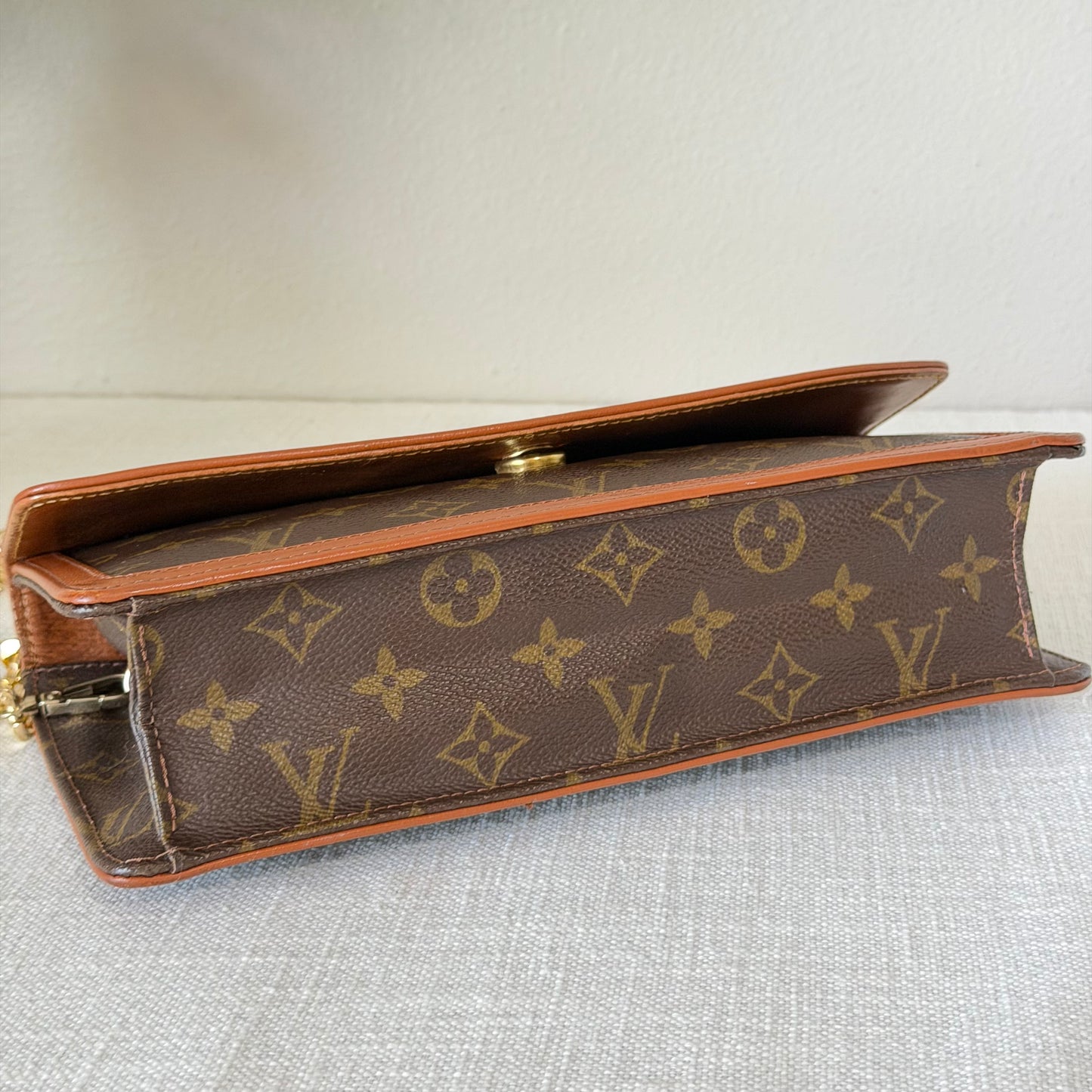 Authentic Louis Vuitton 1982 Monogram Pochette Dame Crossbody