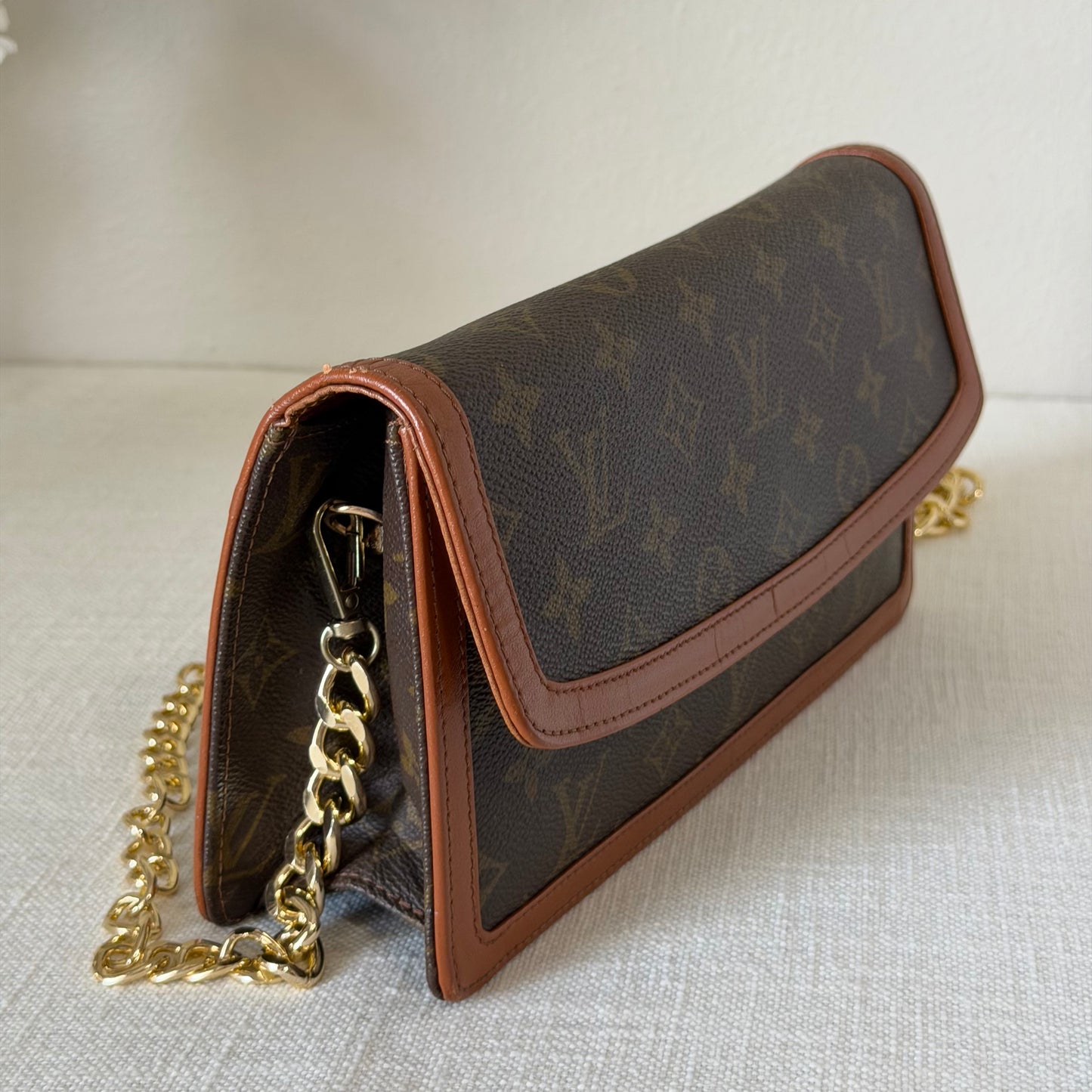 Authentic Louis Vuitton 1982 Monogram Pochette Dame Crossbody