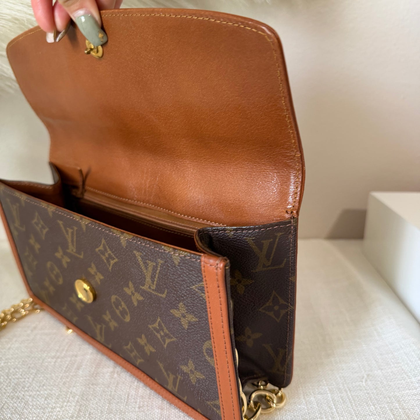 Authentic Louis Vuitton 1982 Monogram Pochette Dame Crossbody