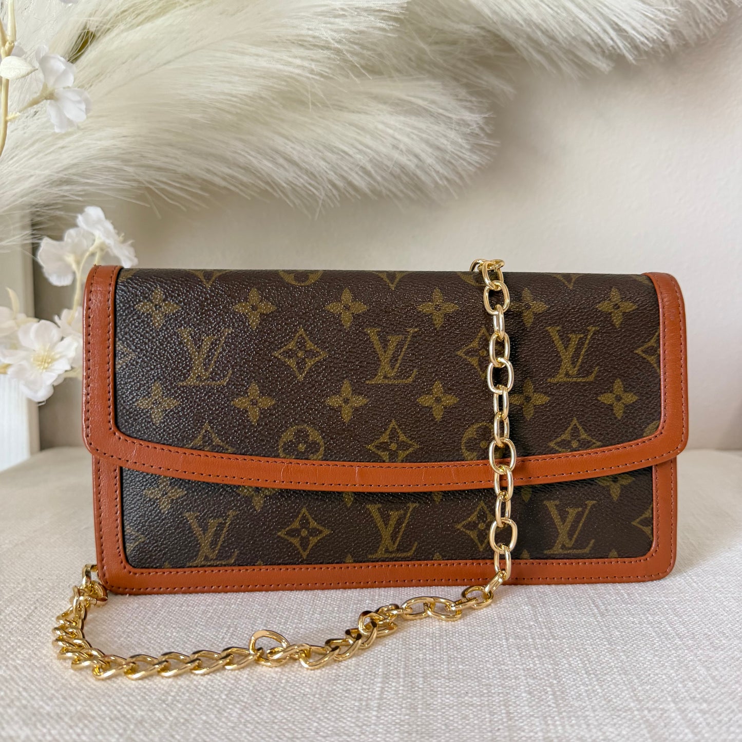 Authentic Louis Vuitton 1982 Monogram Pochette Dame Crossbody