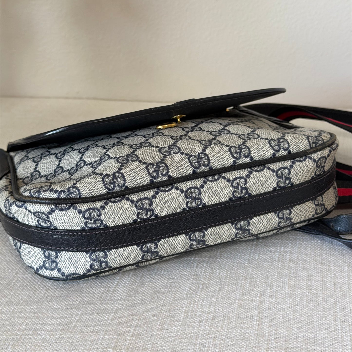 Authentic GUCCI Navy Web Crossbody