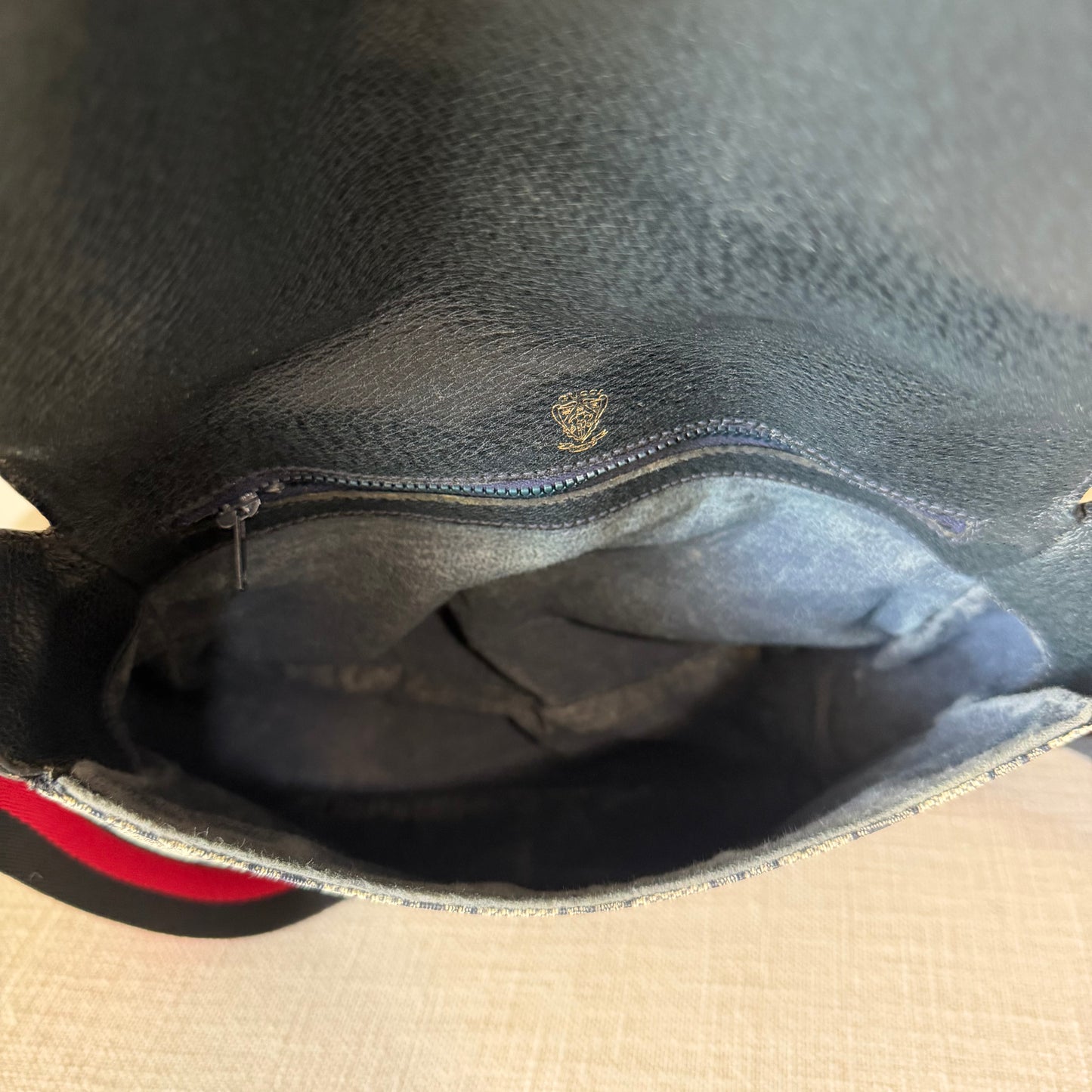 Authentic GUCCI Navy Web Crossbody