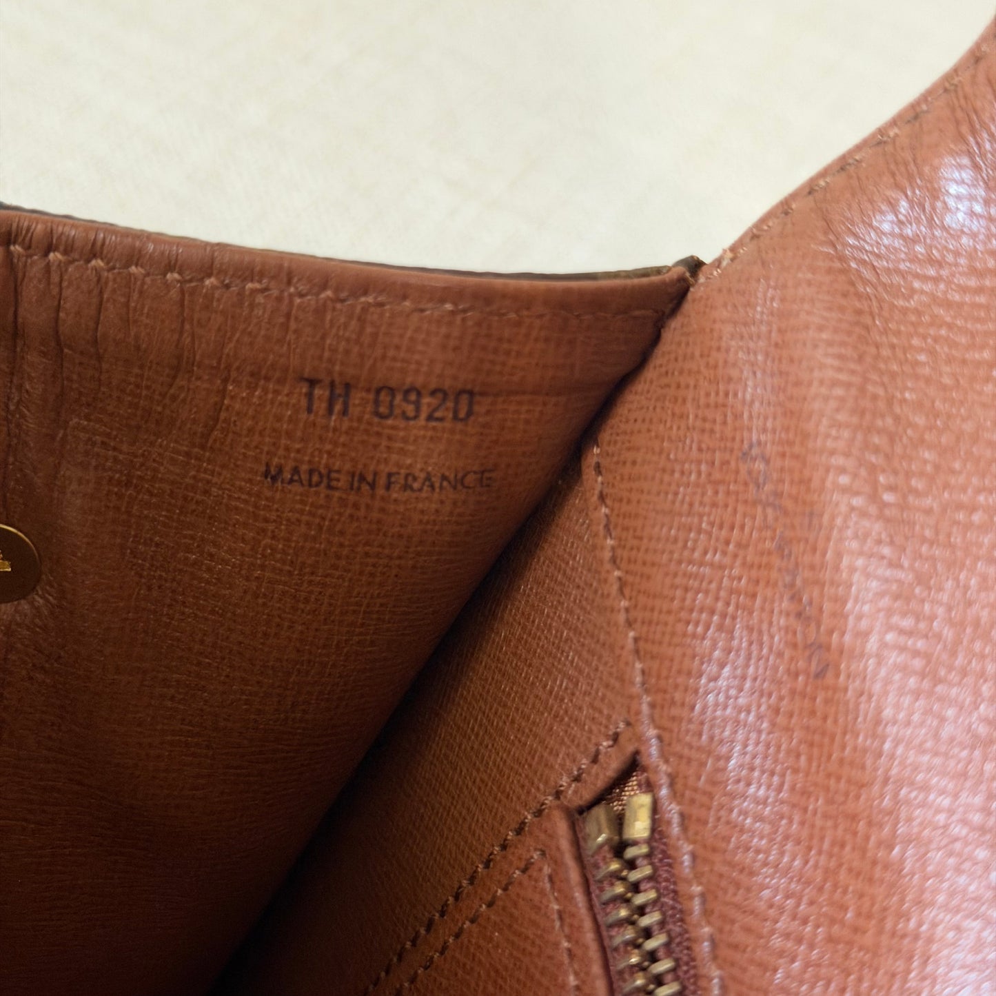 Authentic Louis Vuitton 1990 Monogram Pochette Dame Crossbody