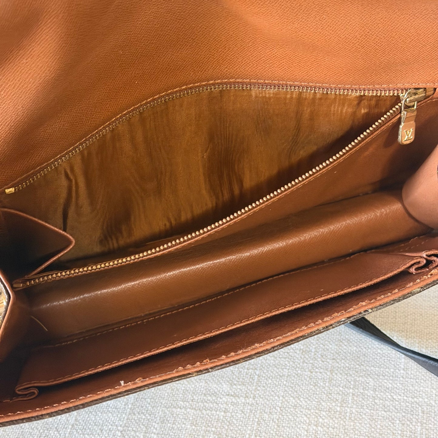 Authentic Louis Vuitton 1990 Monogram Pochette Dame Crossbody