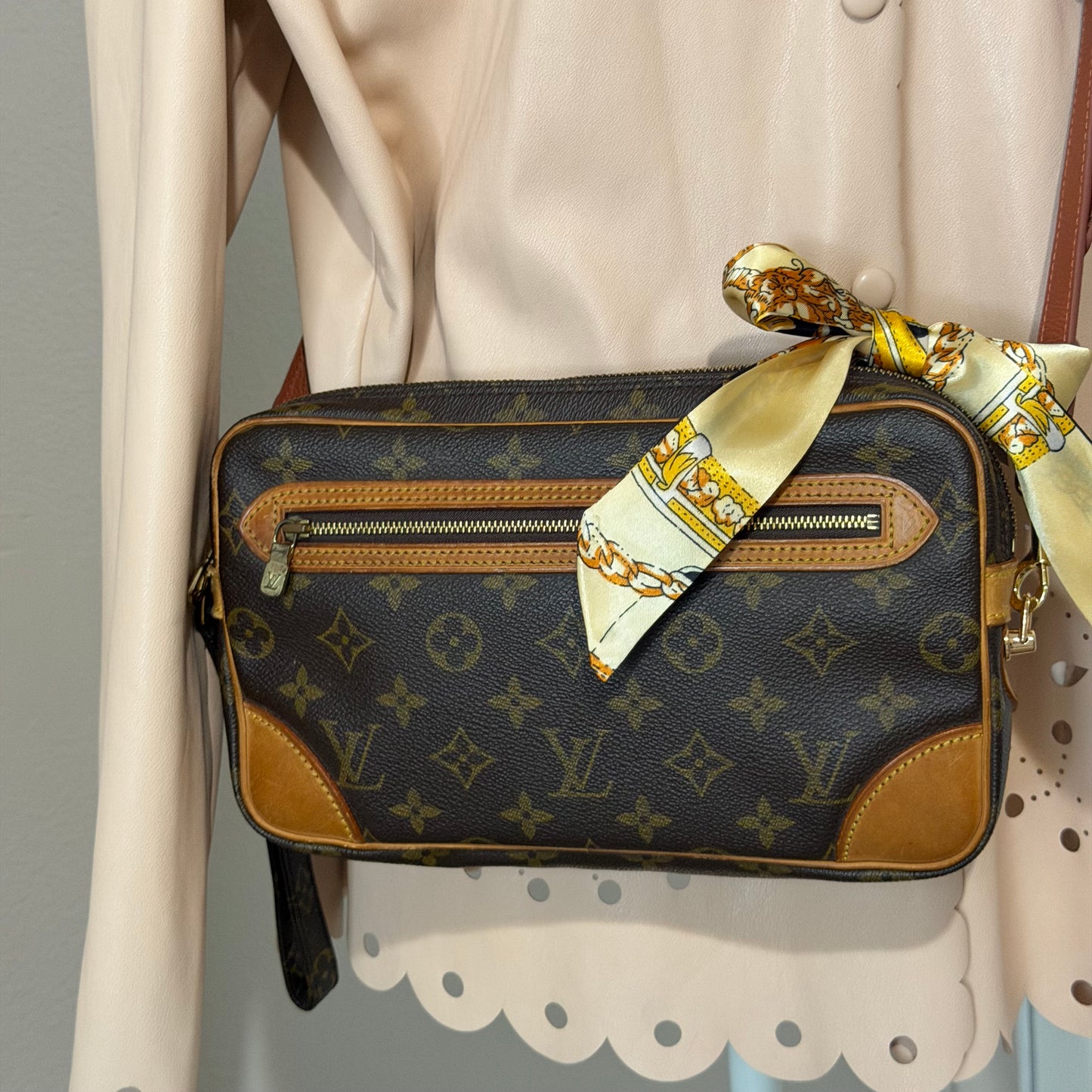 Authentic Louis Vuitton 1991 Monogram Marly Dragonne Crossbody