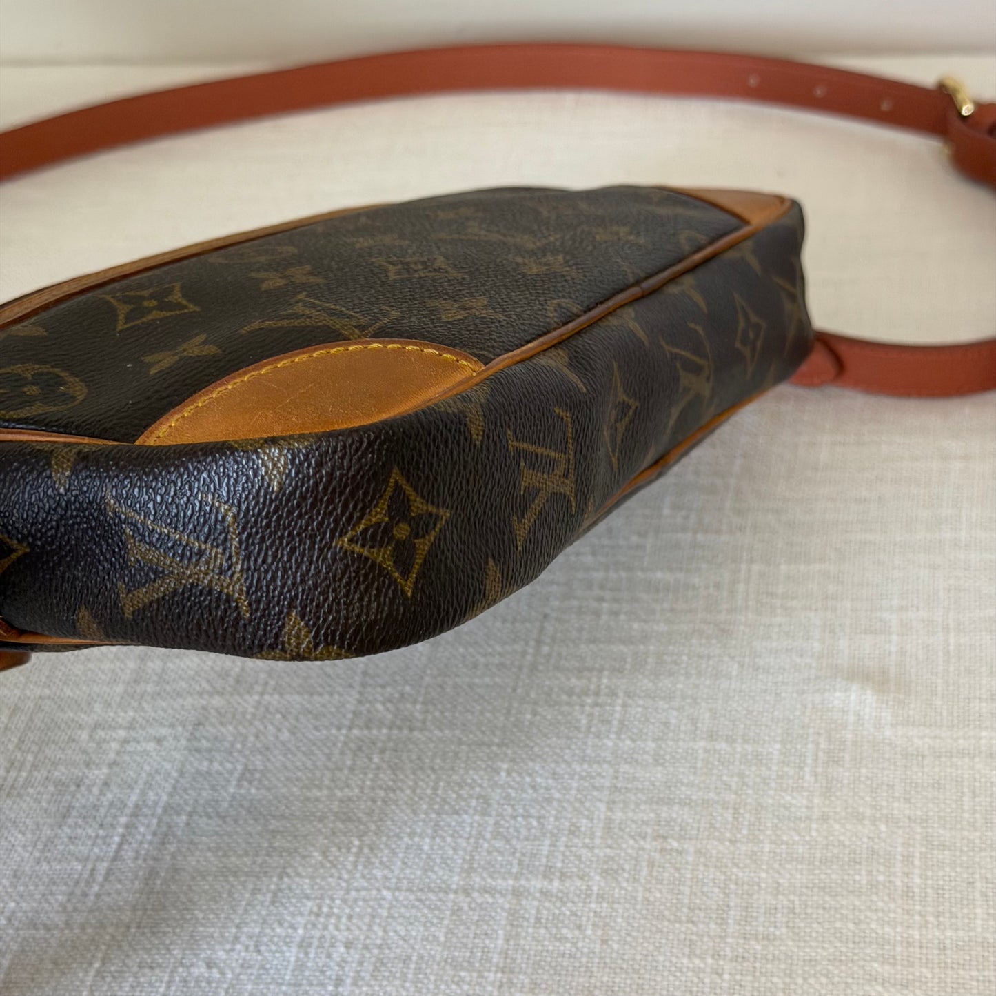 Authentic Louis Vuitton 1991 Monogram Marly Dragonne Crossbody