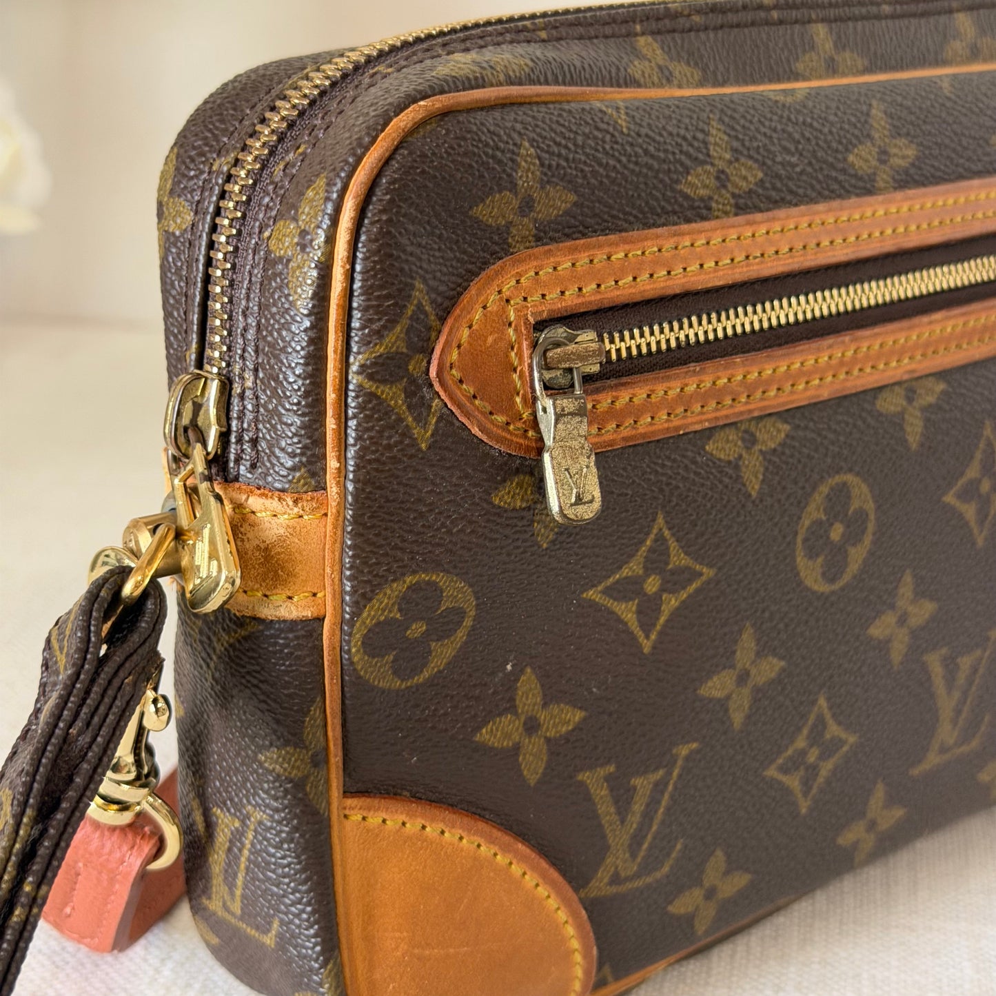 Authentic Louis Vuitton 1991 Monogram Marly Dragonne Crossbody