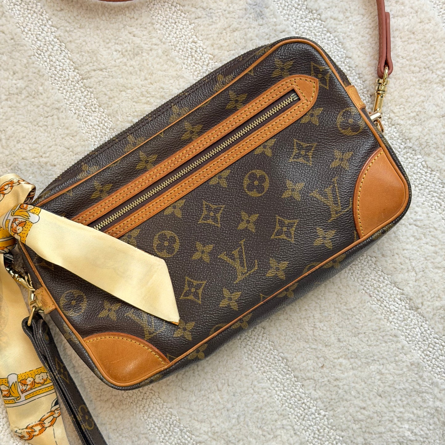 Authentic Louis Vuitton 1991 Monogram Marly Dragonne Crossbody