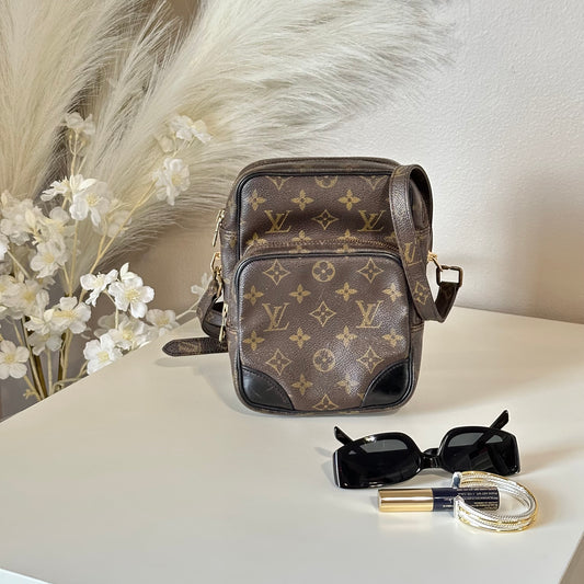 Authentic Louis Vuitton 1990 Monogram Amazone MM Crossbody