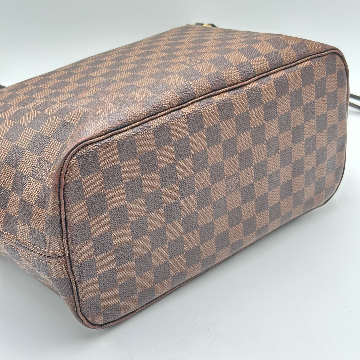 Authentic Louis Vuitton 2014 Damier Ebene Neverfull MM