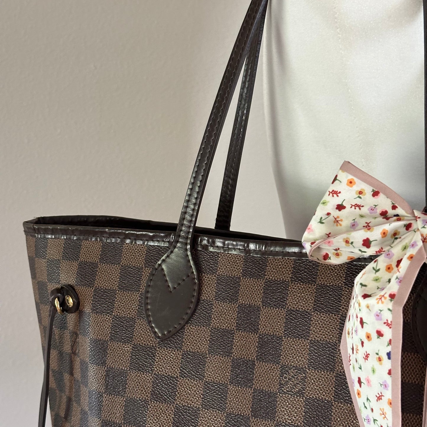 Authentic Louis Vuitton 2014 Damier Ebene Neverfull MM