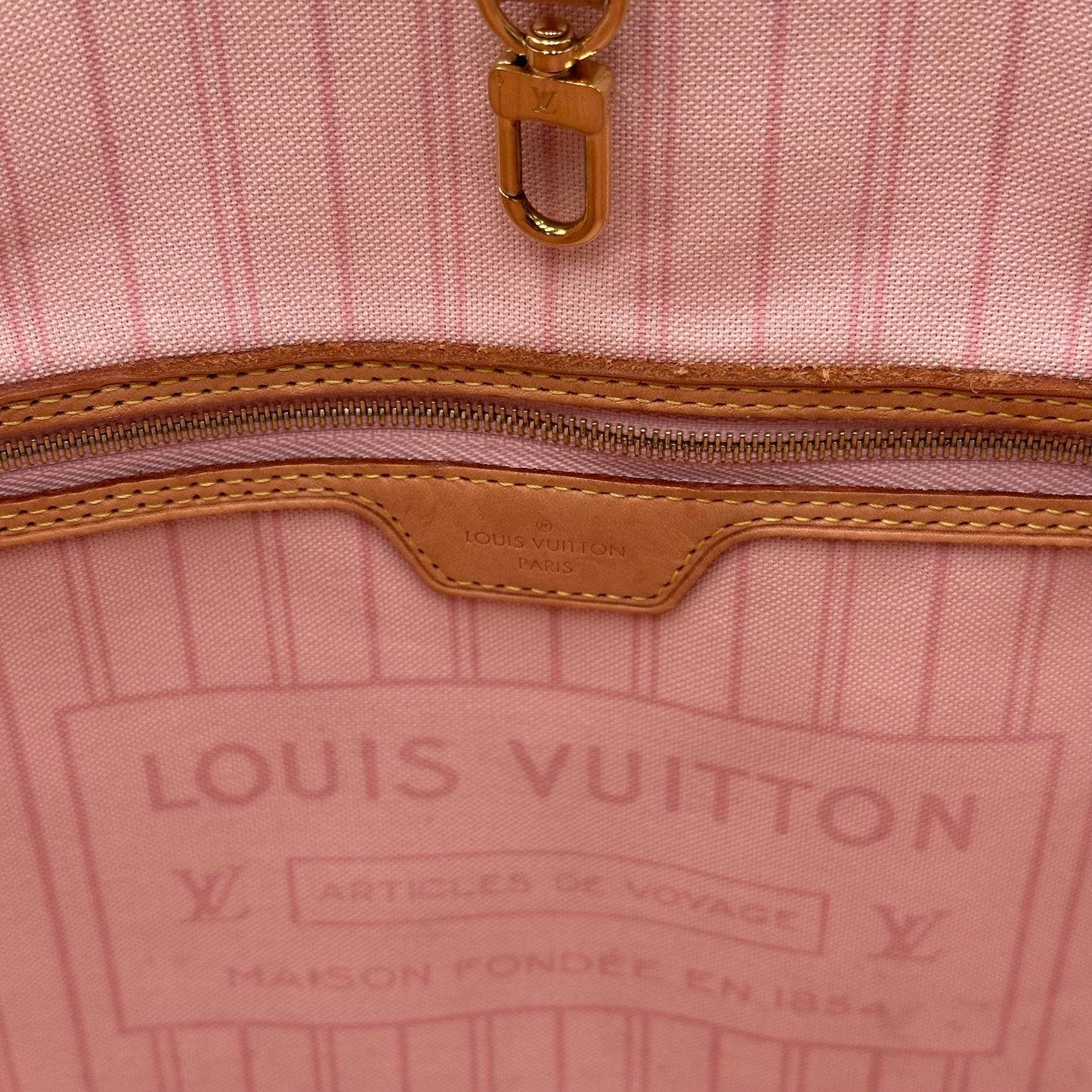 Authentic Louis Vuitton 2019 Damier Azur Neverfull MM Tote Handbag with Dust Bag